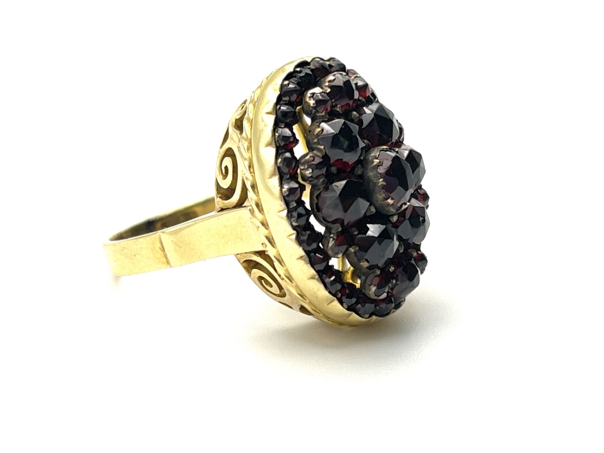 Garnet ring - Image 2 of 10
