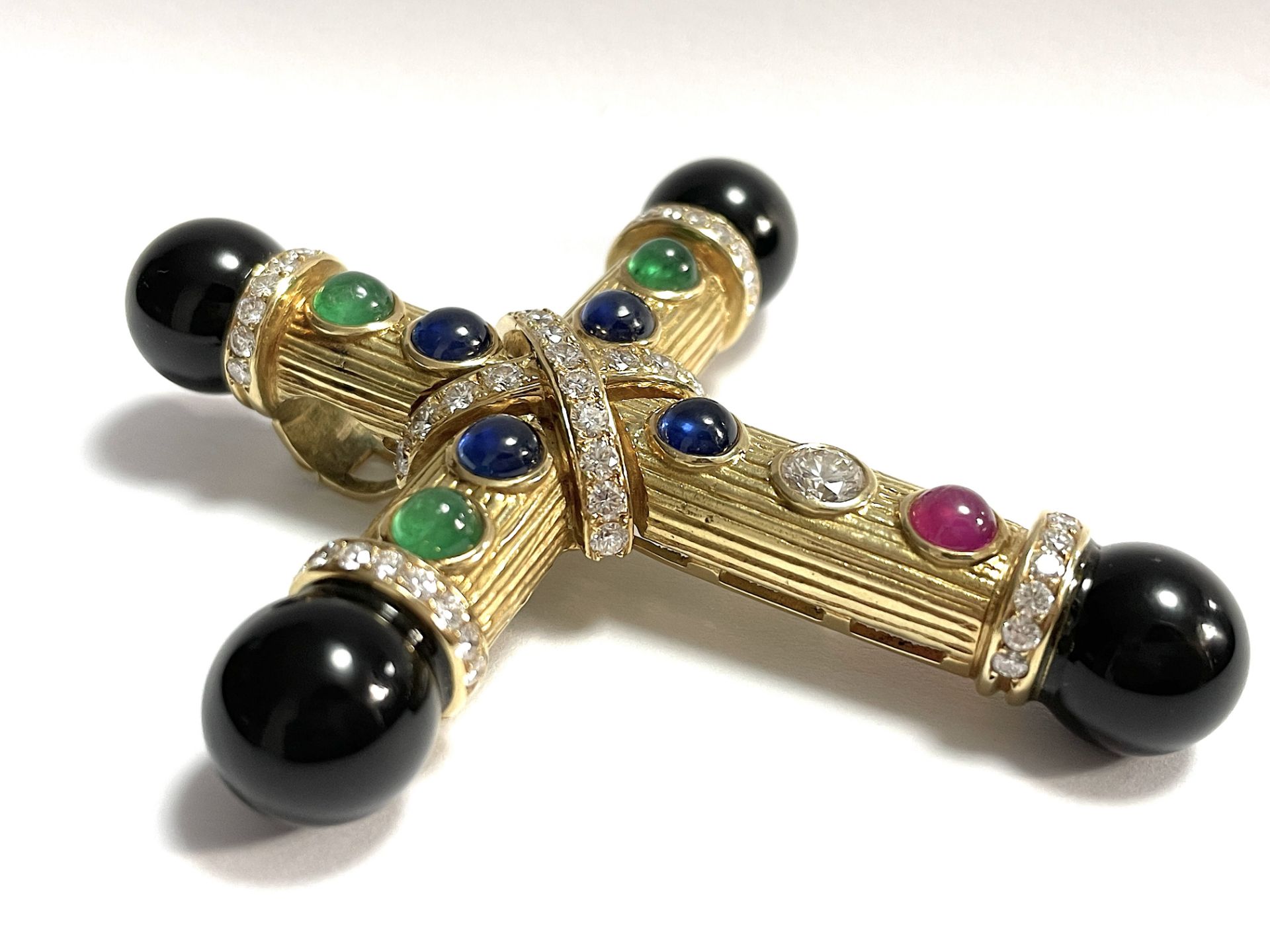 Magnificent cross pendant with onyx, diamonds and rubies, sapphires and emeralds - Image 3 of 9