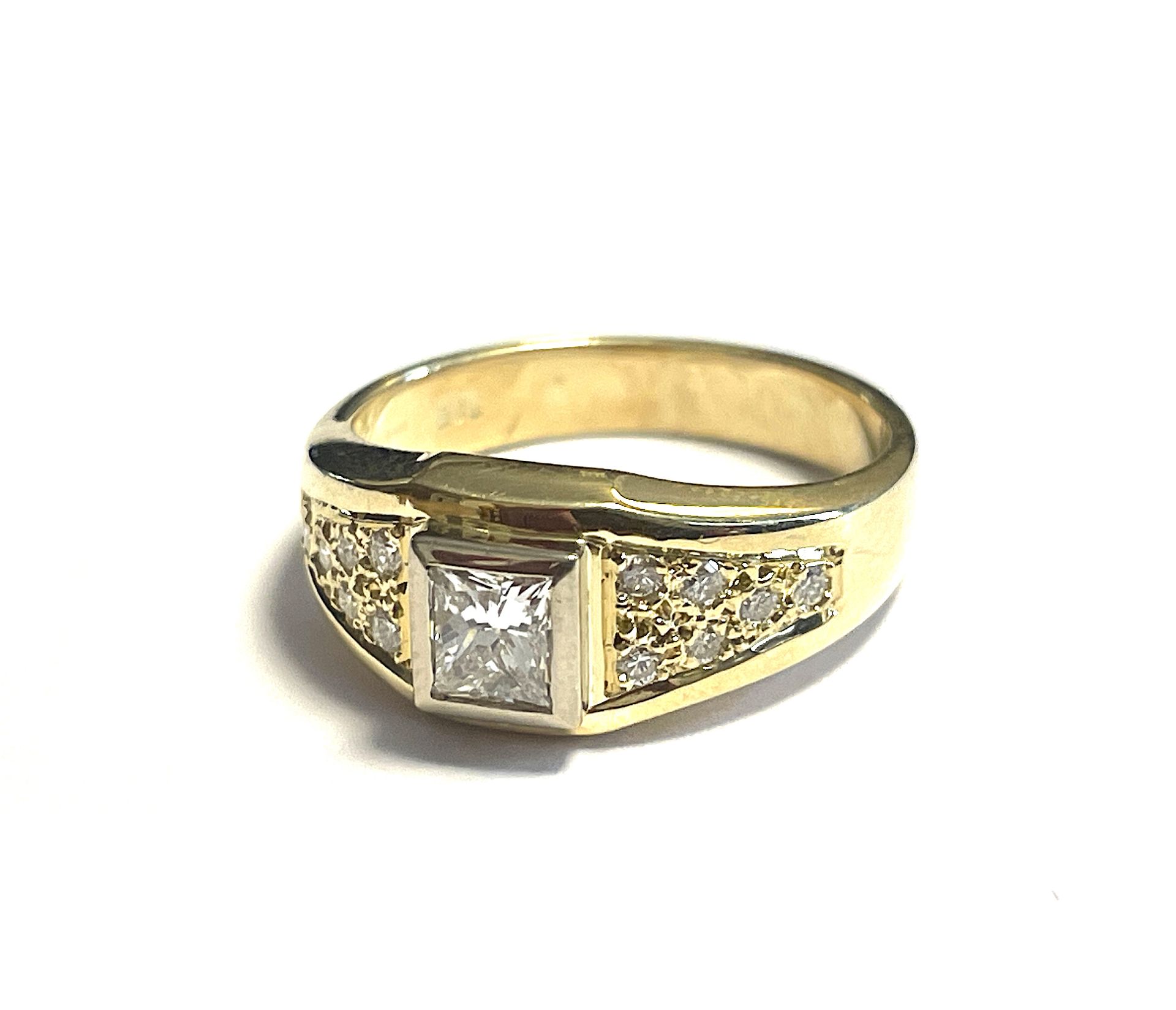 Fancy cut diamond ring - Image 3 of 9