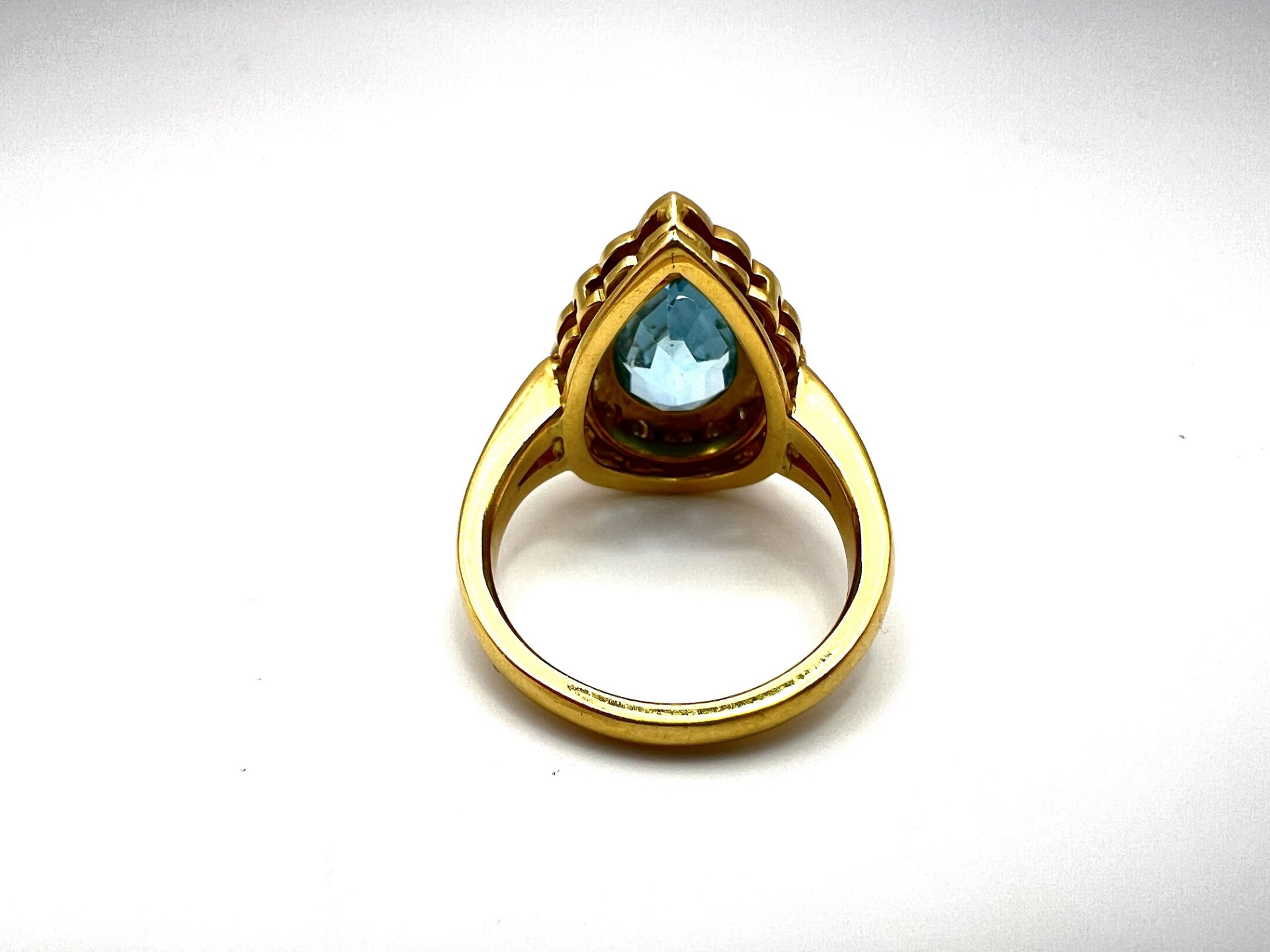 Diamond ring with blue topaz - Image 4 of 6