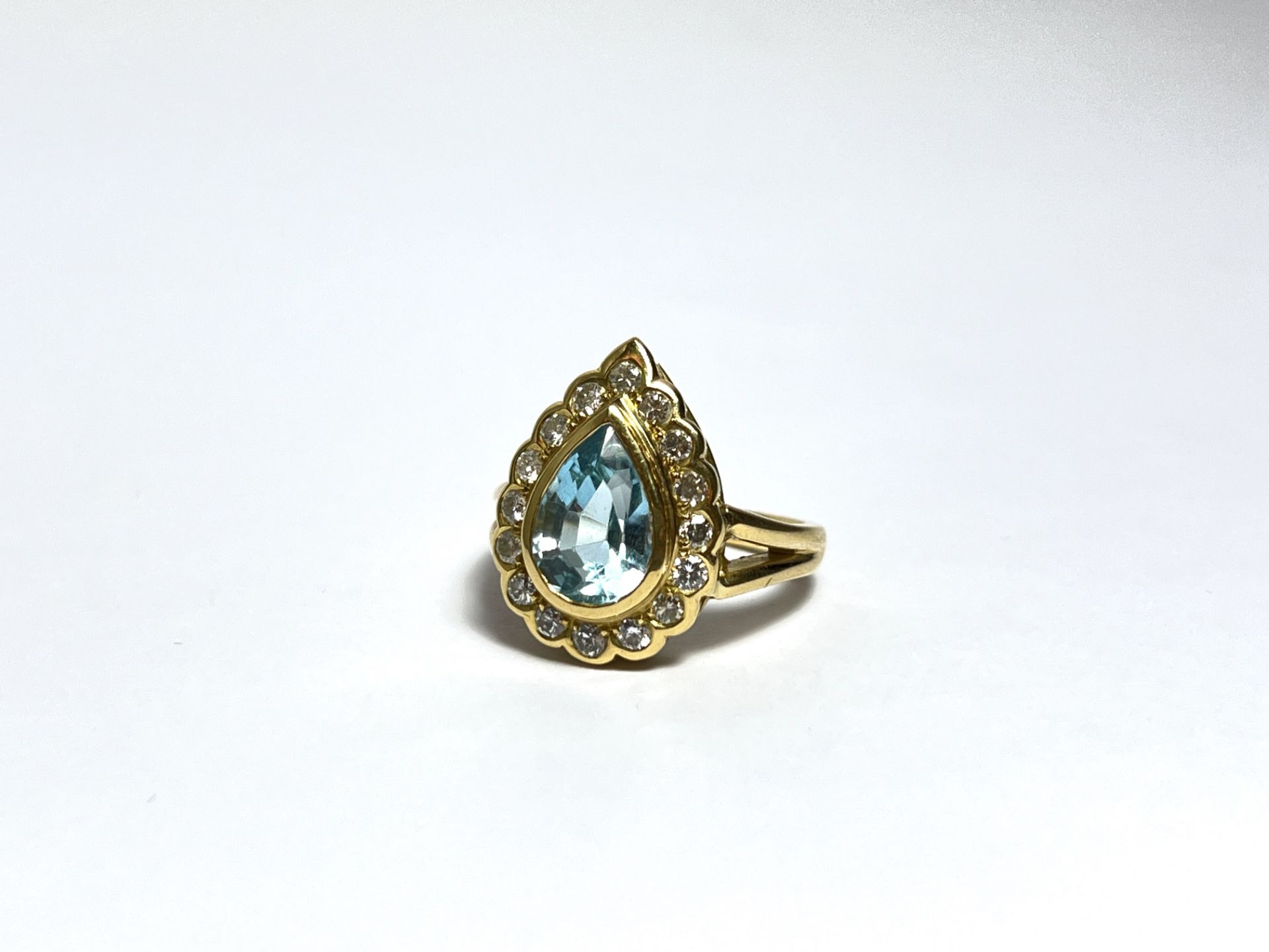 Diamond ring with blue topaz - Image 6 of 6