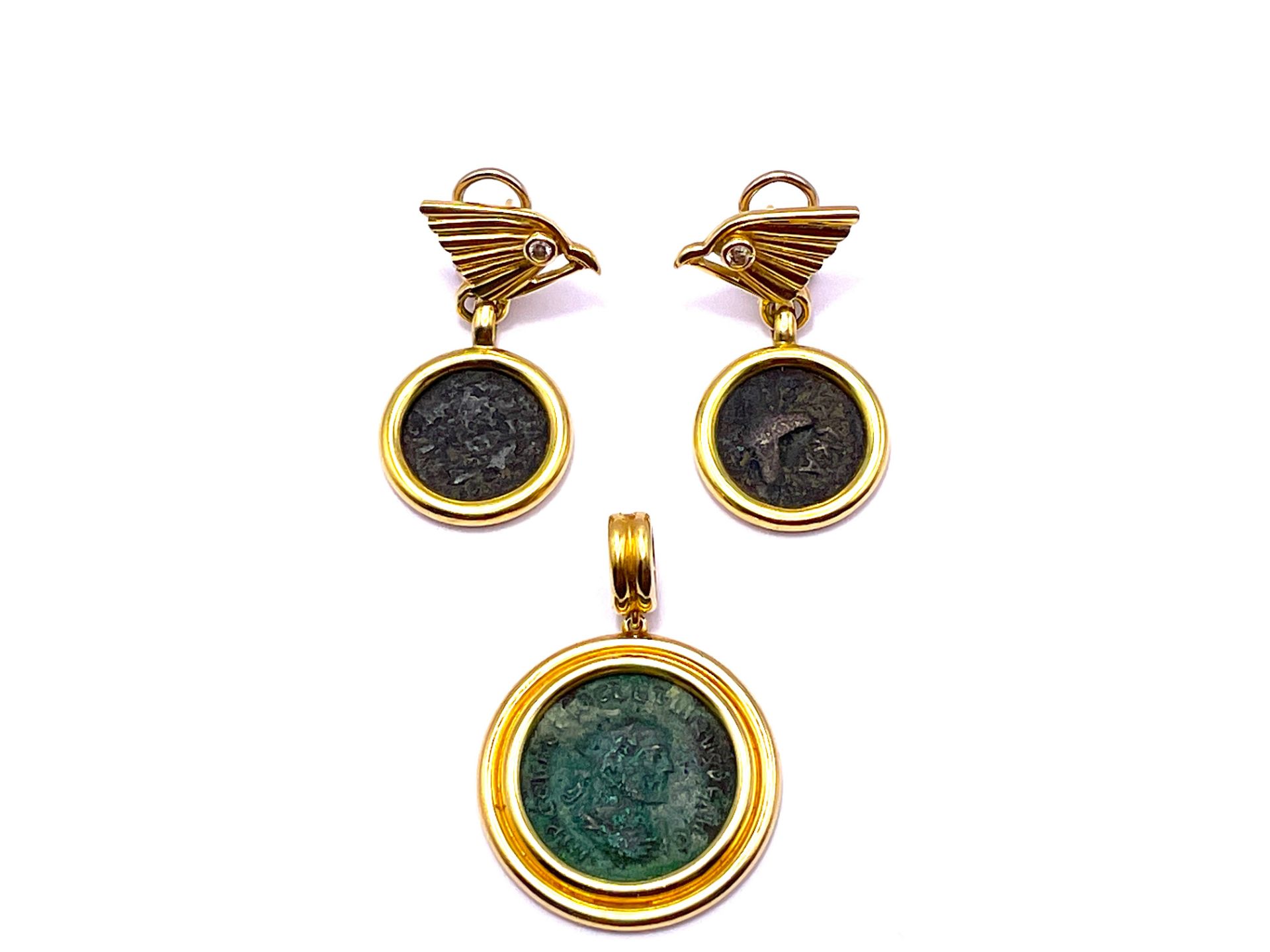Set of ear stud clips and pendant with antique coins - Image 9 of 9