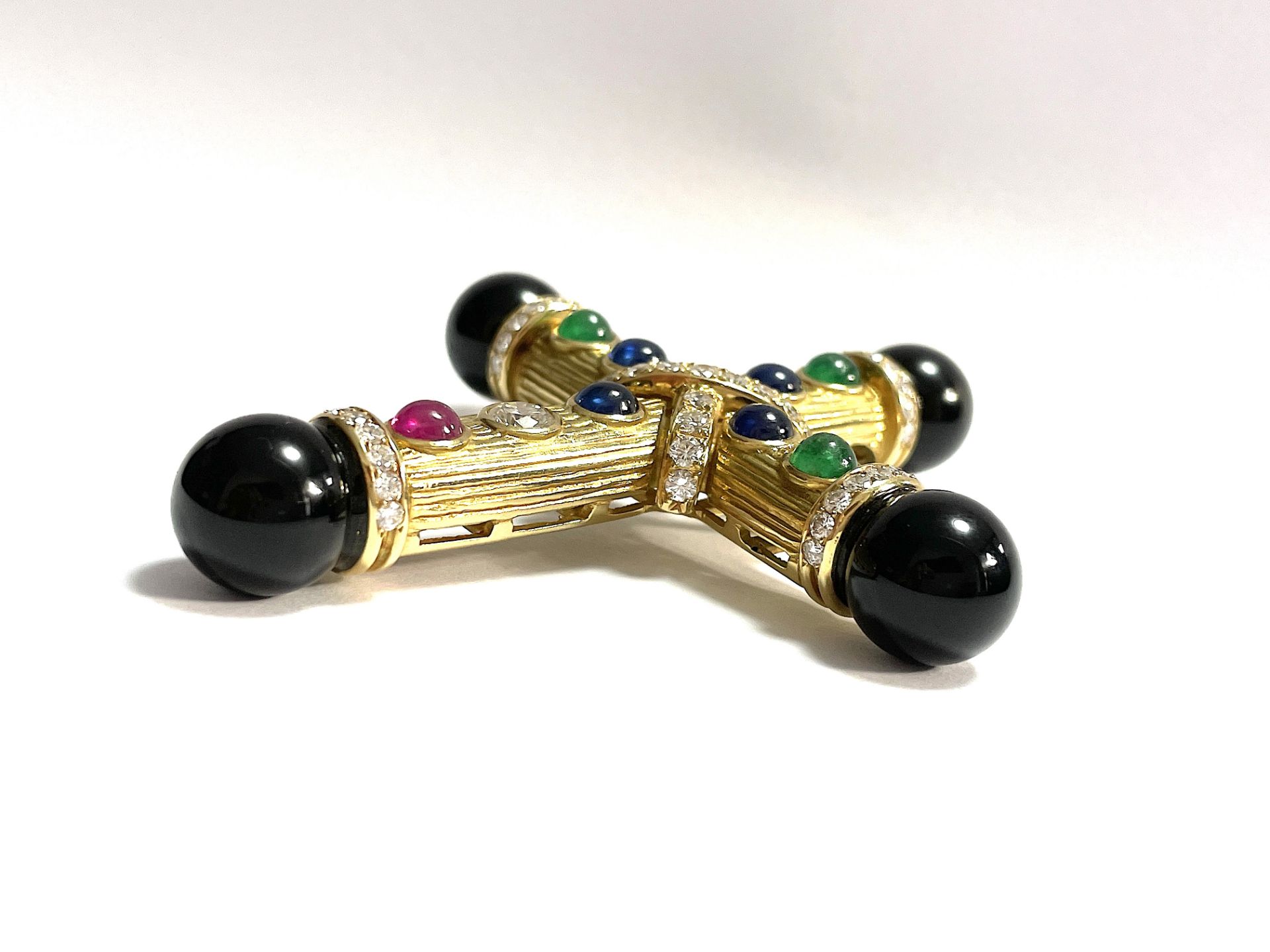 Magnificent cross pendant with onyx, diamonds and rubies, sapphires and emeralds - Image 4 of 9