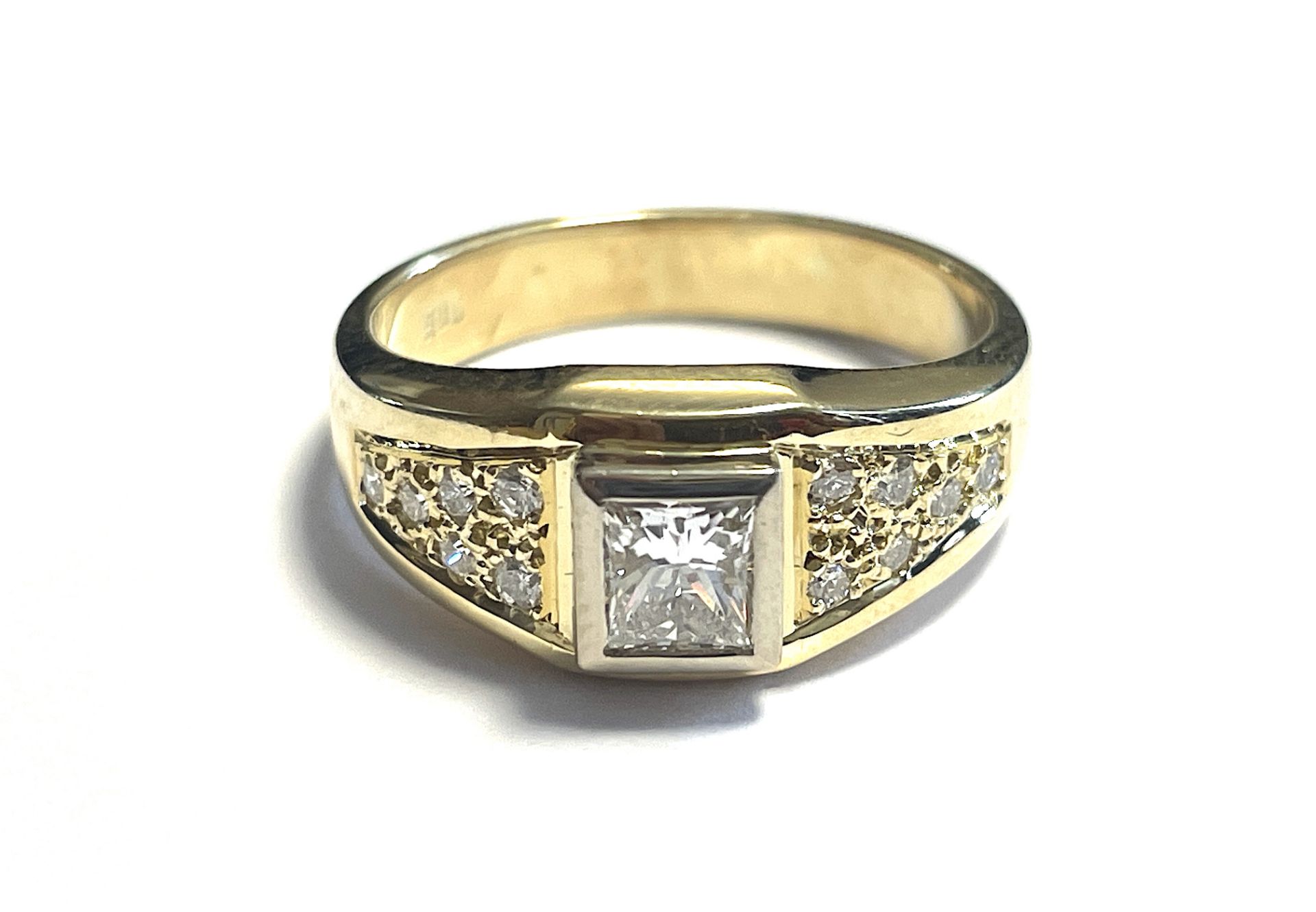 Fancy cut diamond ring - Image 8 of 9