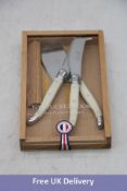 Nantucket Looms Siqnature Cheese Knife Set. OVER 18's ONLY
