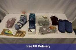 Pavers items to include 1x Mckenzie Slippers, UK 8, 4x Waterproof Bobble Hats, 5x Thermal Gloves, 5x