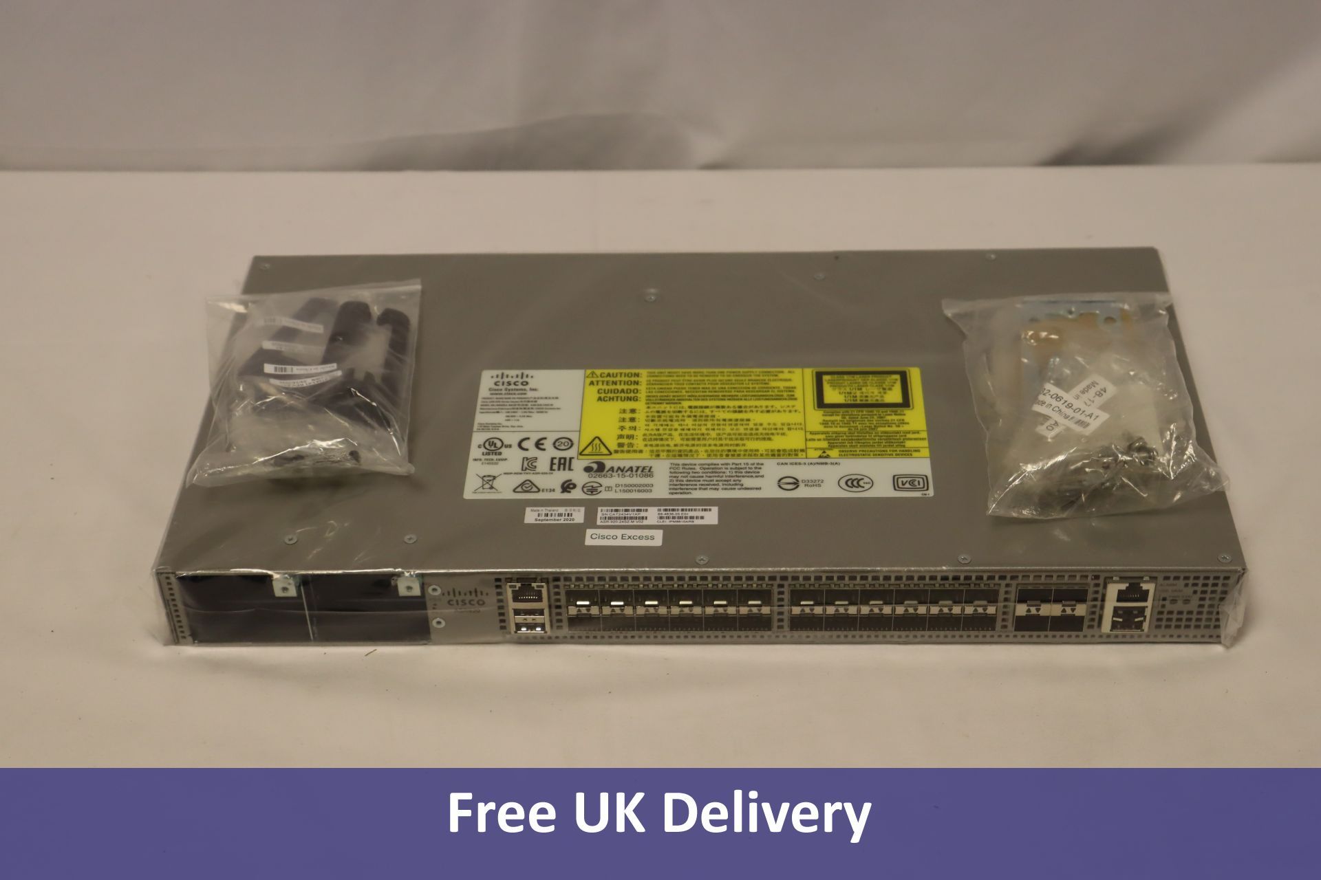 Cisco Services Router ASR920 Series - 24GE Fiber and 4-10GE, Modular PSU, ASR-920-24SZ-M