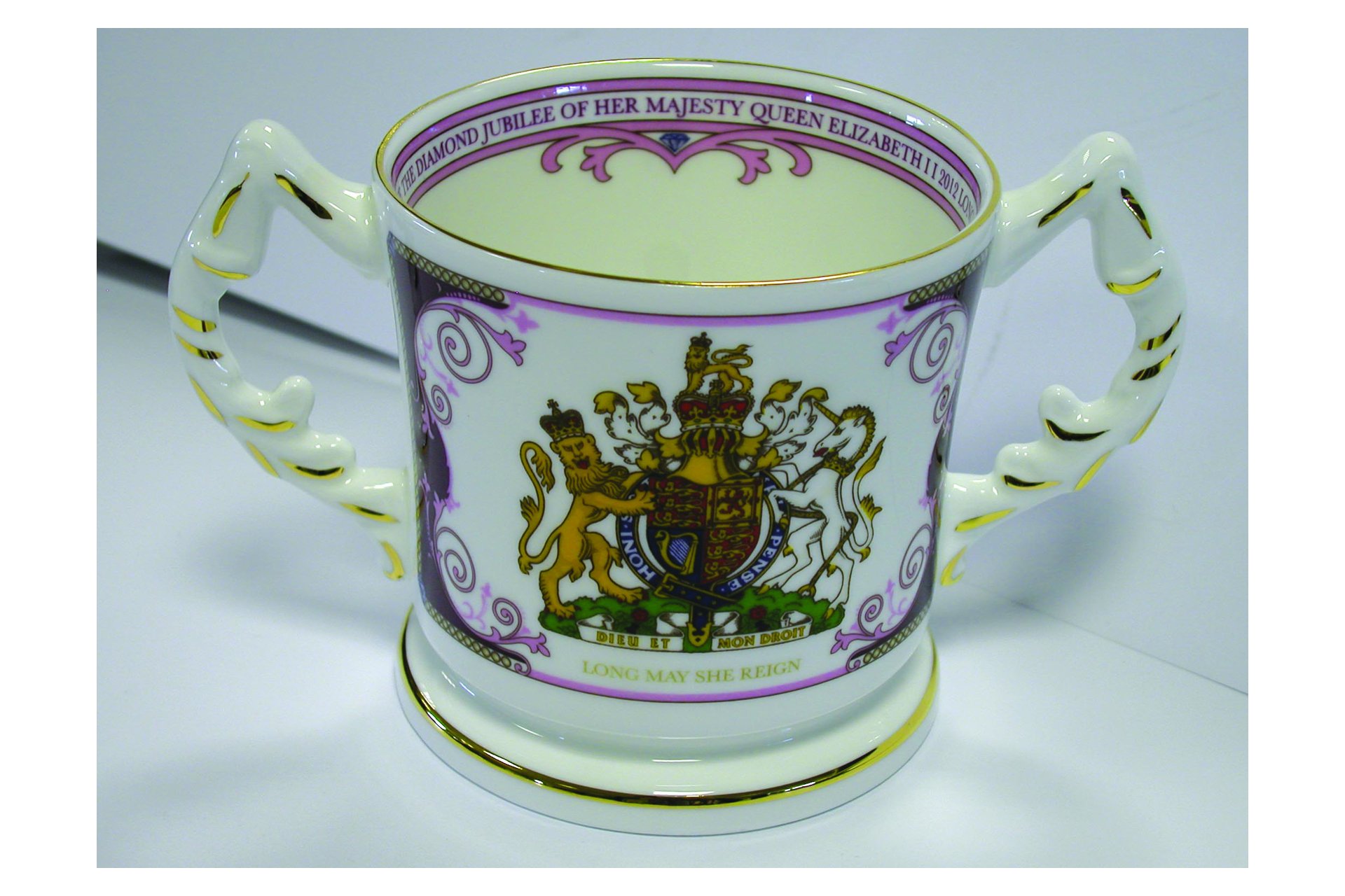 Aynsley Diamond Jubilee Loving Cup S/S - Fine Bone China