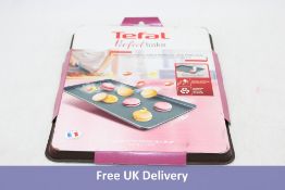 Five Tefal Pastry Plate, 38 x 28 cm. Box damaged