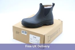 Tretorn Garpa Boots, Black, UK 7. Box damaged