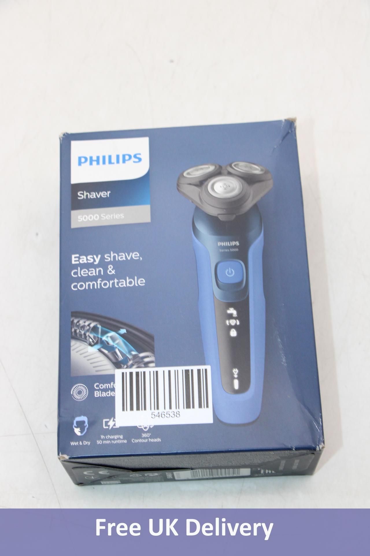 Philips Series 5000 Wet & Dry Electric Shaver. Box damaged