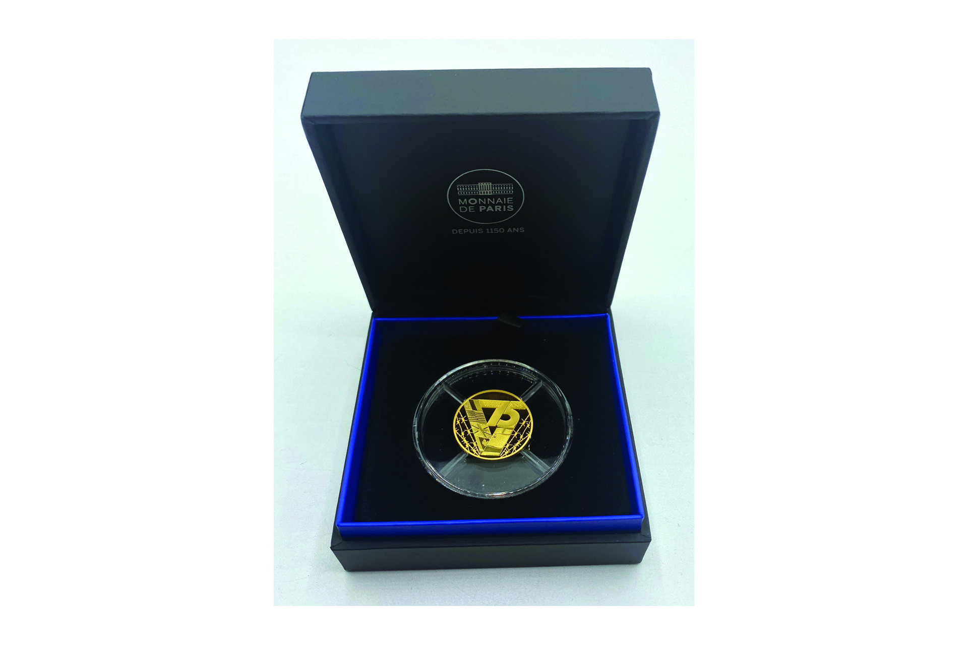 2020 Victory Peace 7.78g Gold Coin