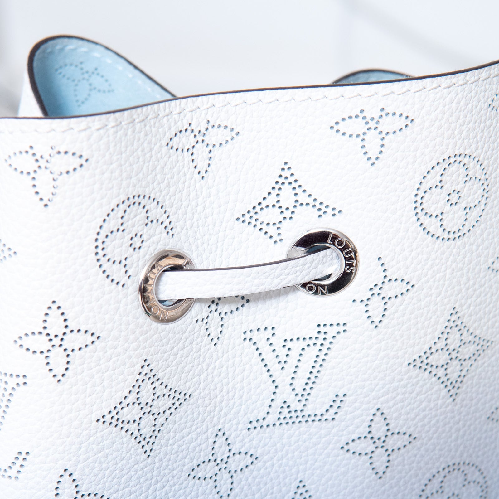 Louis Vuitton Gradient Blue Bella Bag - Image 12 of 14