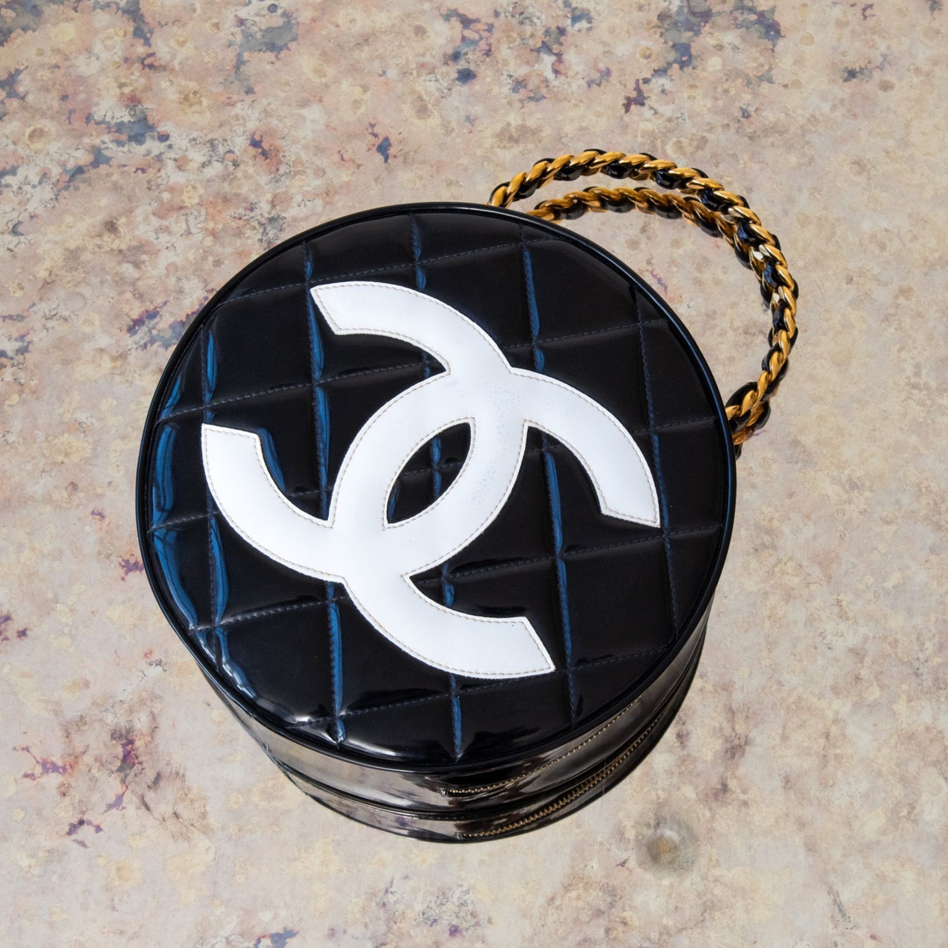 Chanel Vintage Top Handle CC Vanity Case - Image 2 of 18