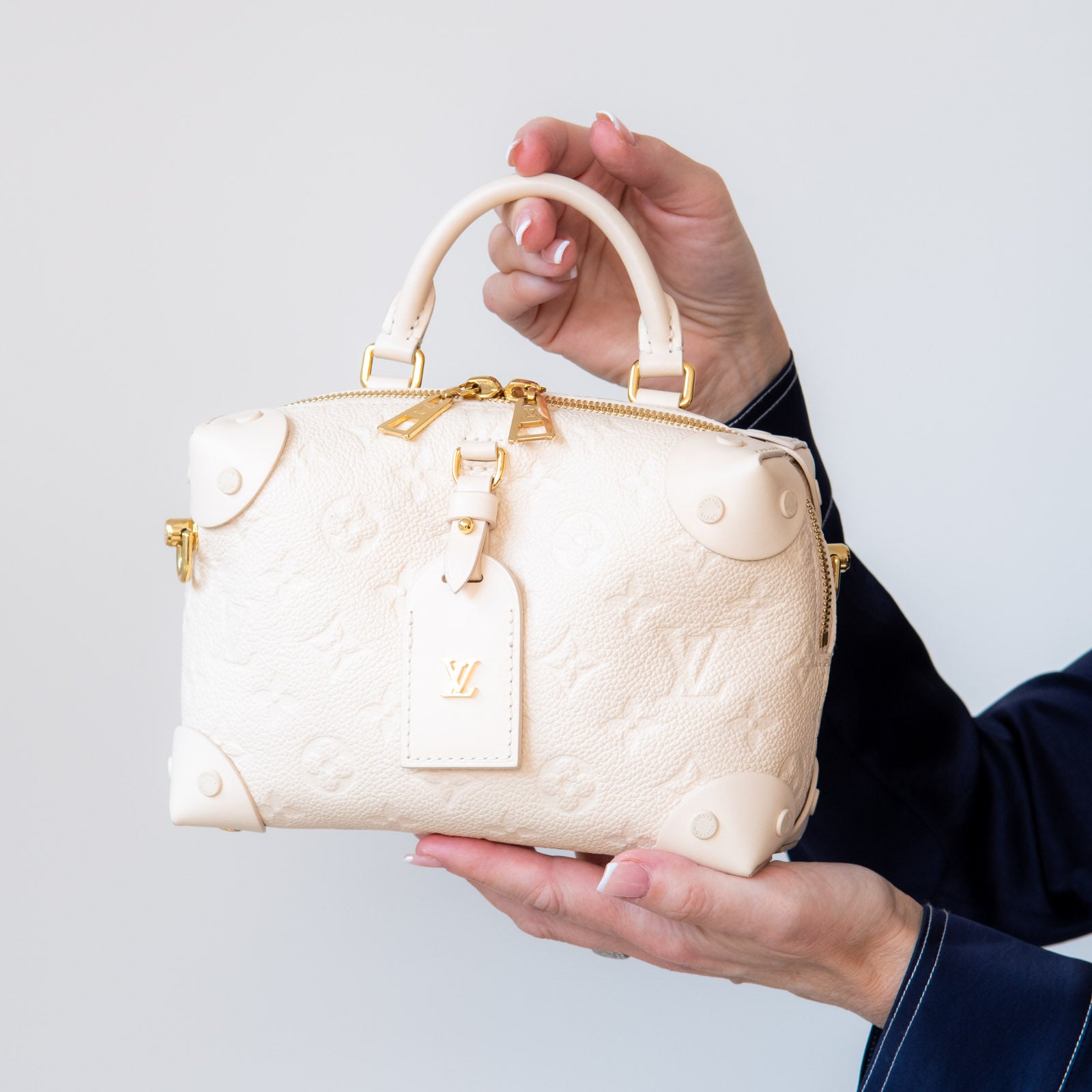 Louis Vuitton Cream Petite Malle Souple Bag Empreinte - Image 7 of 9