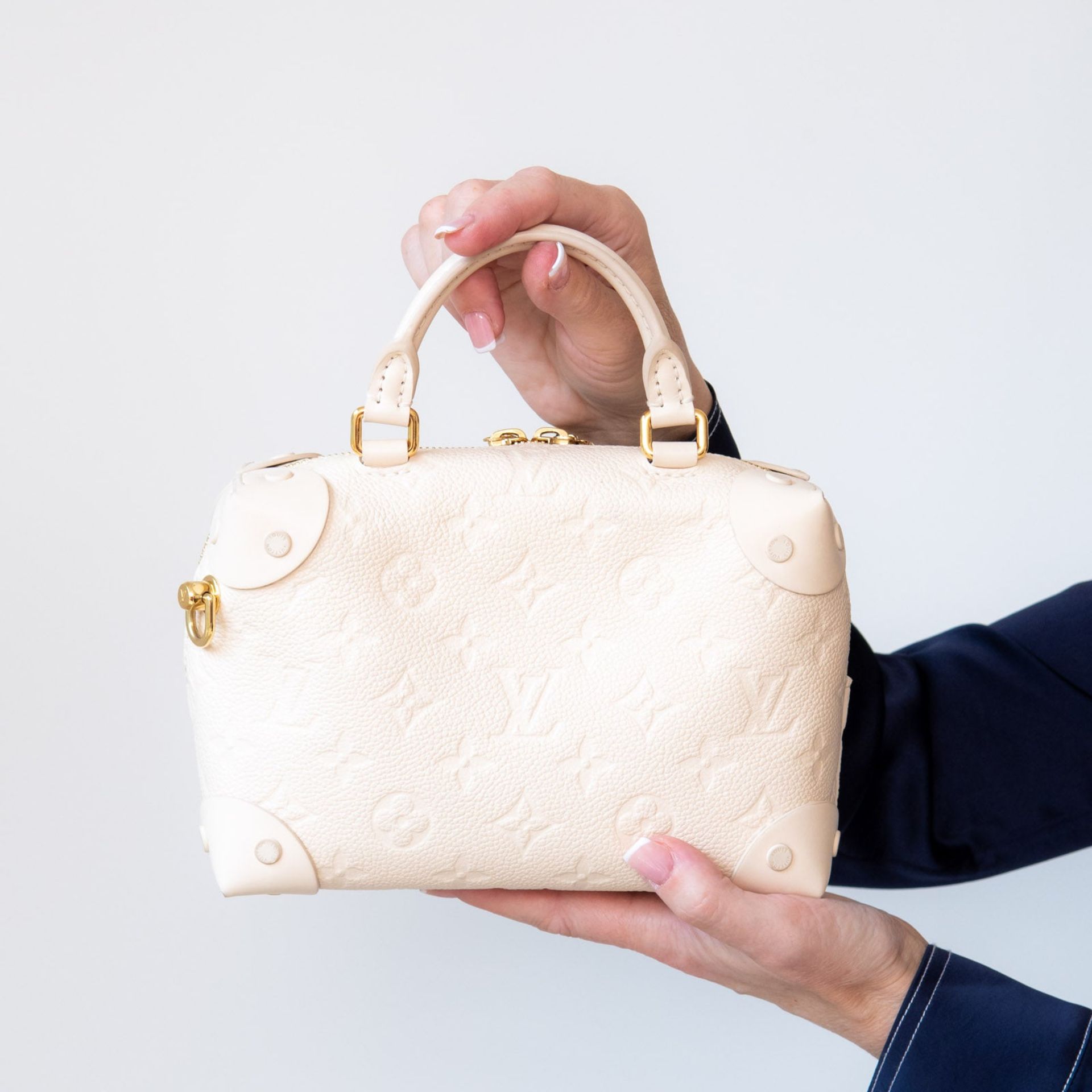 Louis Vuitton Cream Petite Malle Souple Bag Empreinte - Image 9 of 9