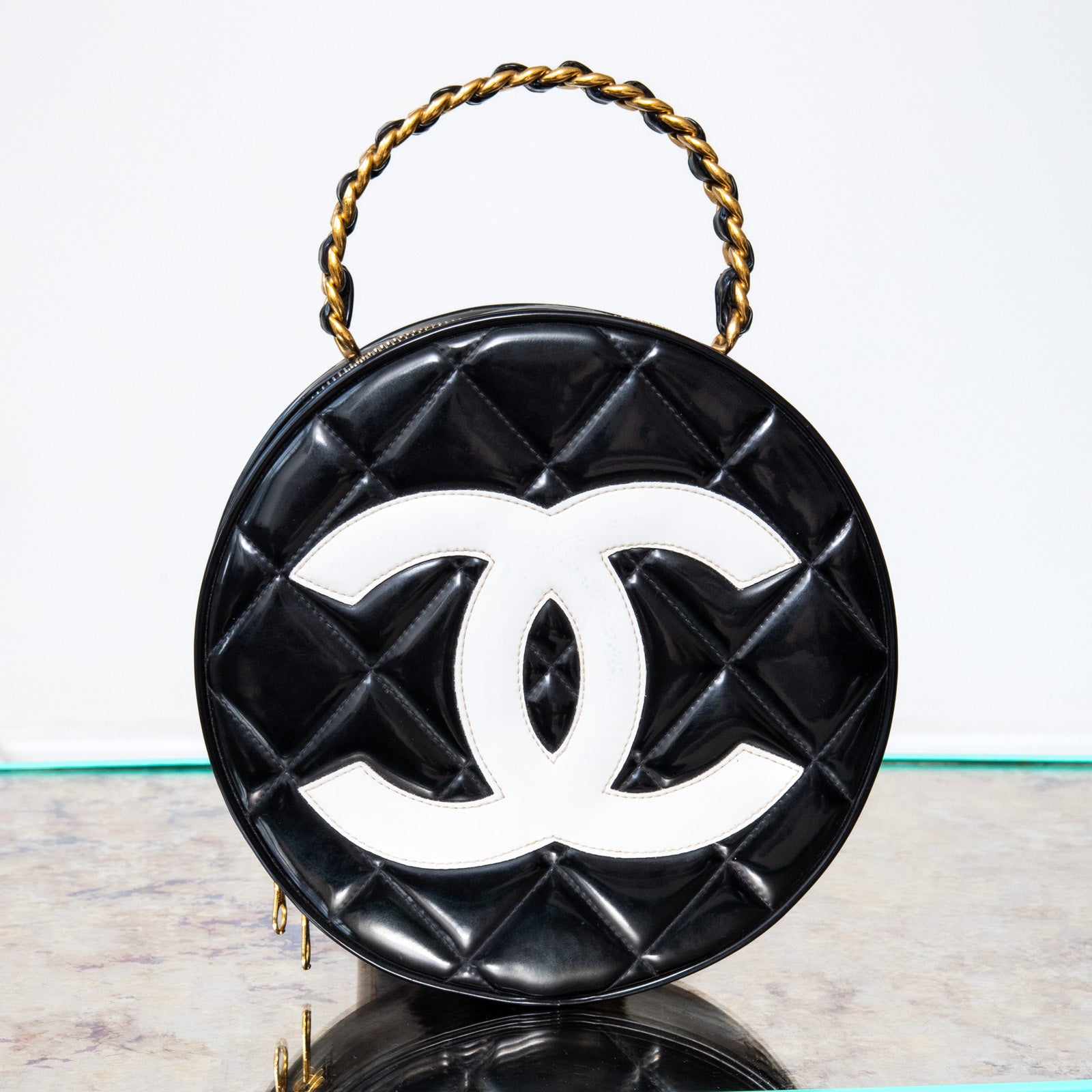 Chanel Vintage Top Handle CC Vanity Case - Image 4 of 18