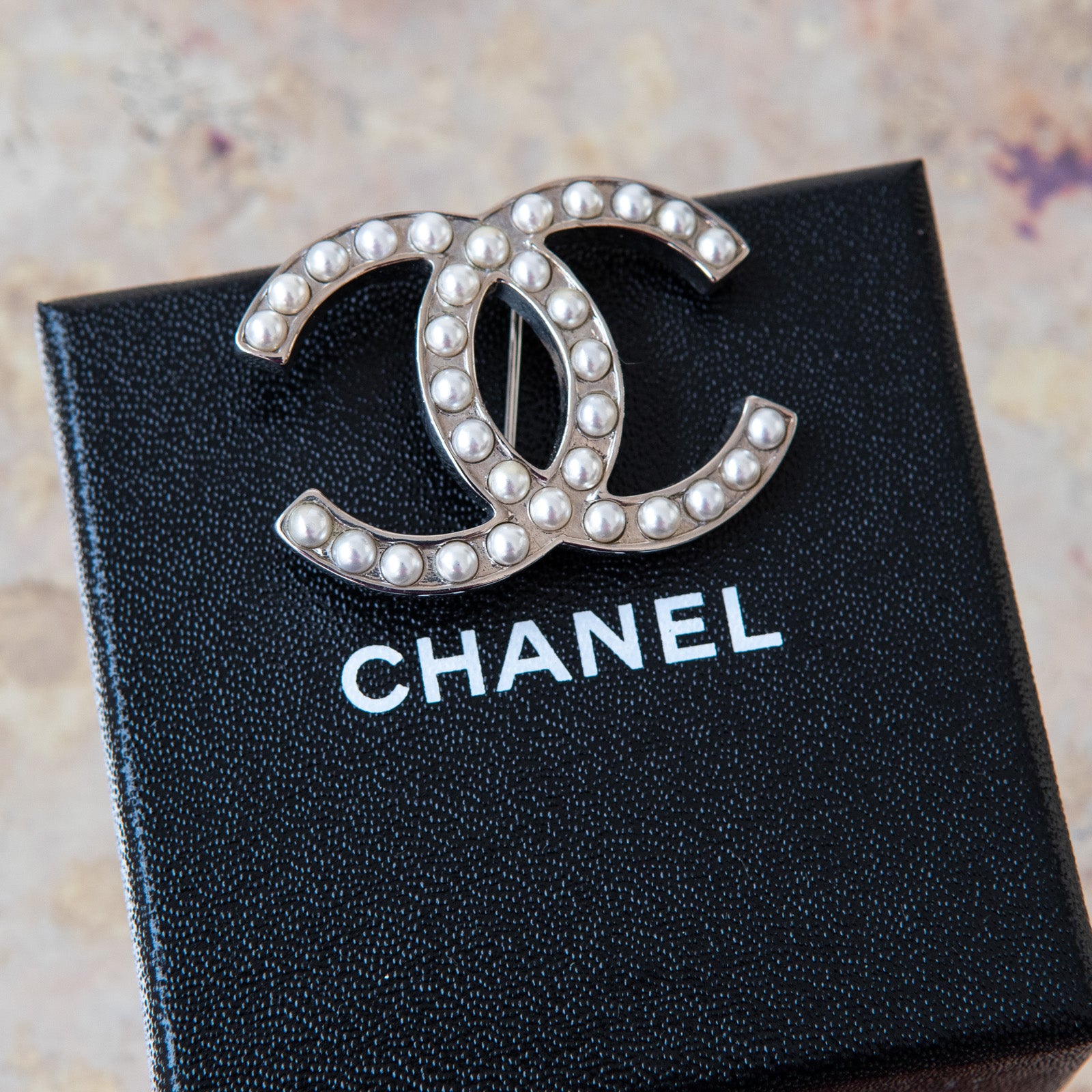 Chanel Faux Pearl Brooch - Image 3 of 5