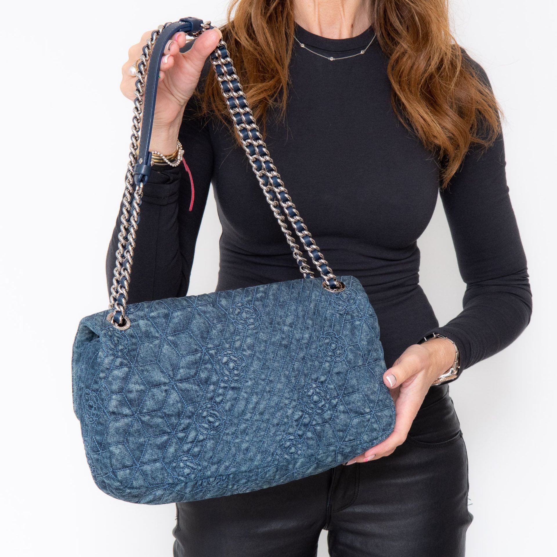 Chanel Denim Blue Camelia Flap Bag - Image 4 of 11