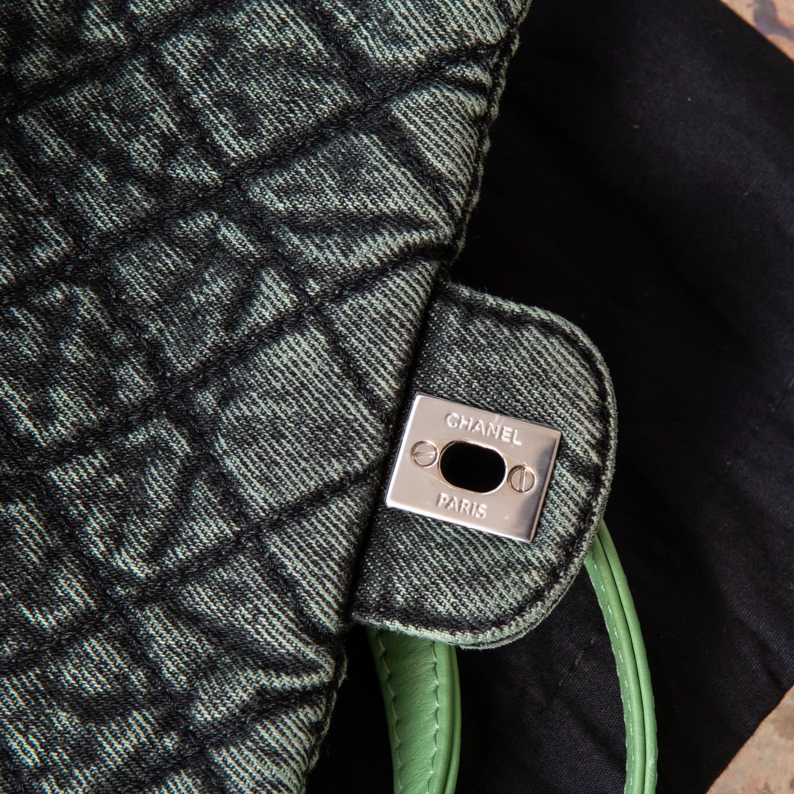 Chanel Green Denim Backpack - Bild 9 aus 11