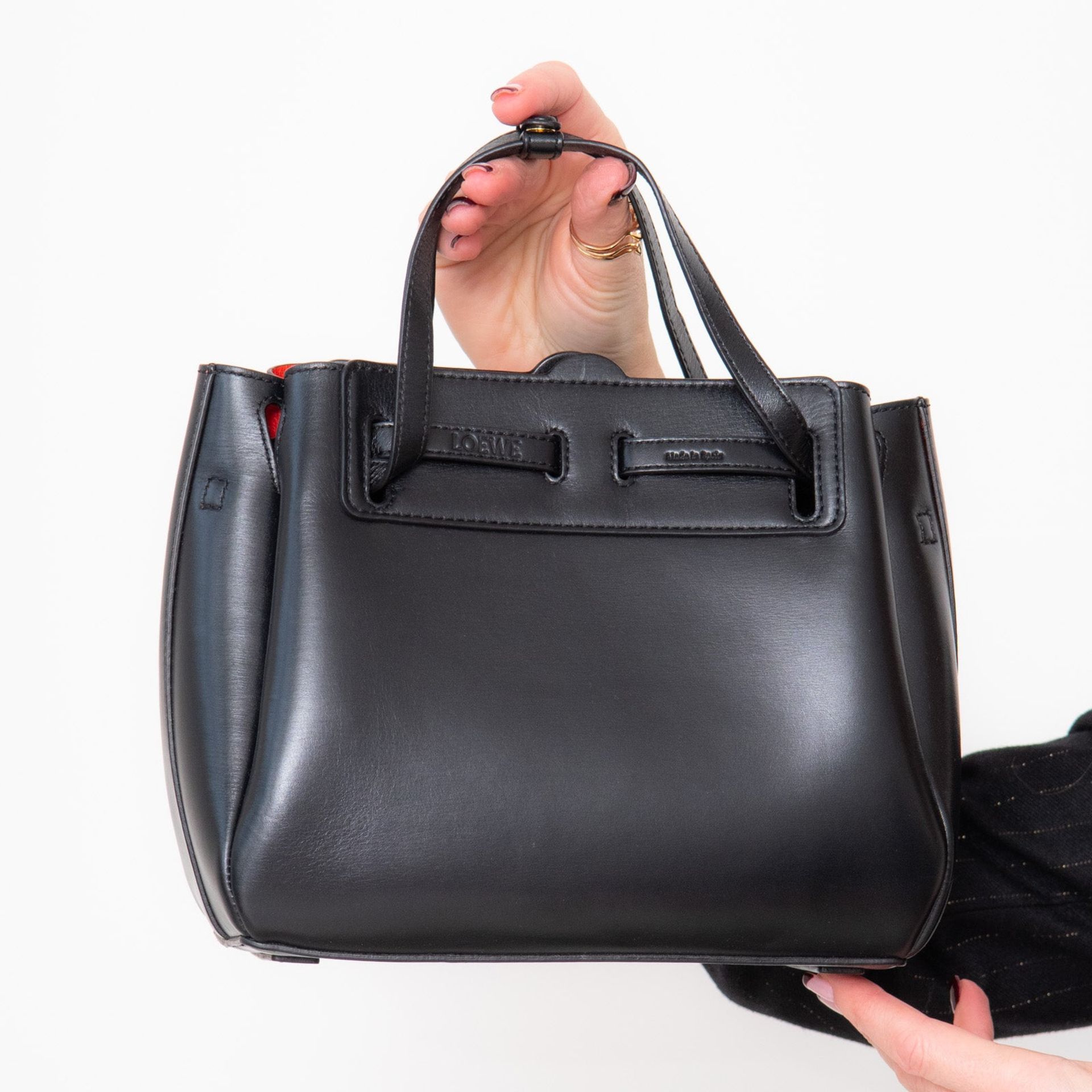 Loewe Lazo Black Leather Bag - Image 4 of 9