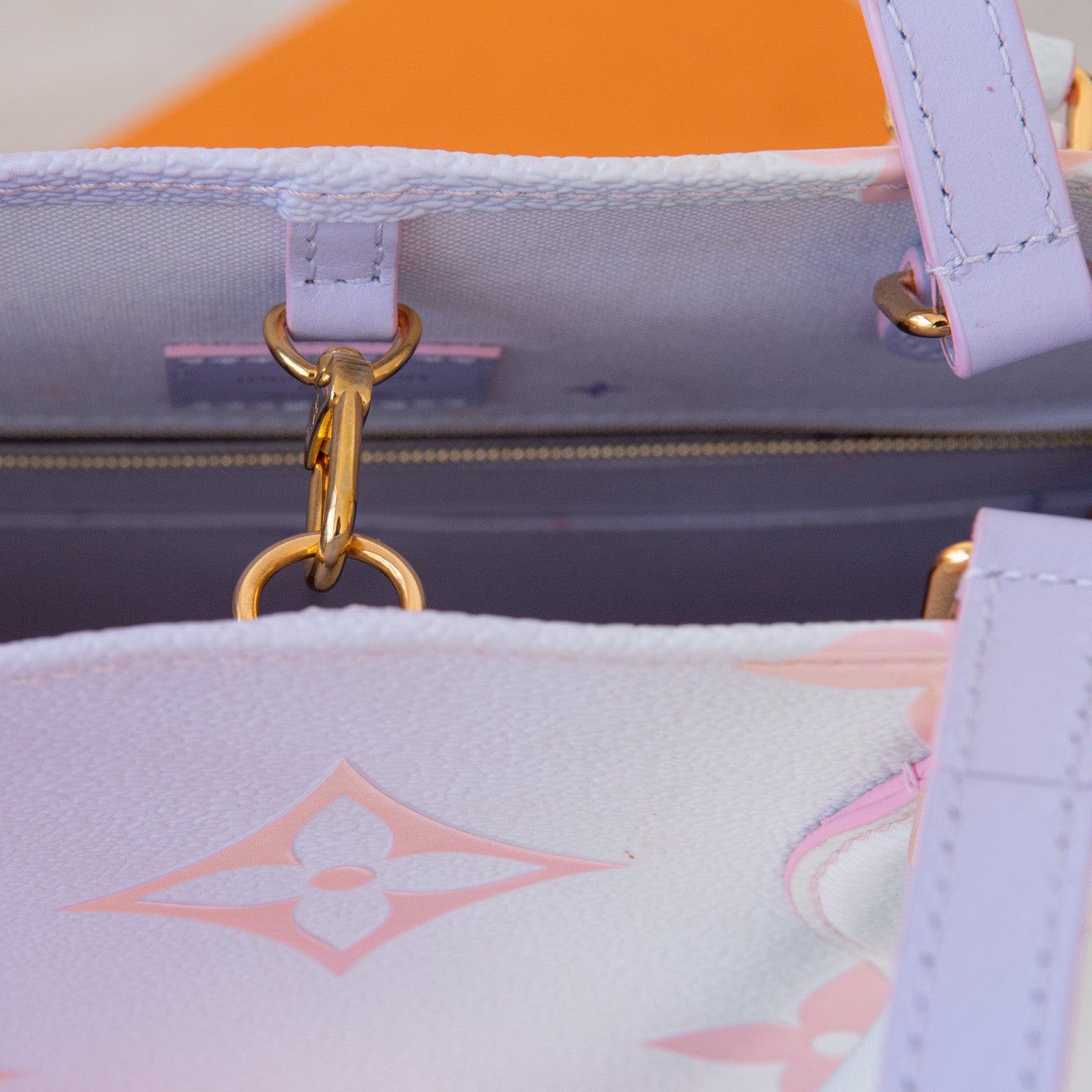 Louis Vuitton Limited Edition On The Go Sunrise Pastel Tote Bag - Image 14 of 15