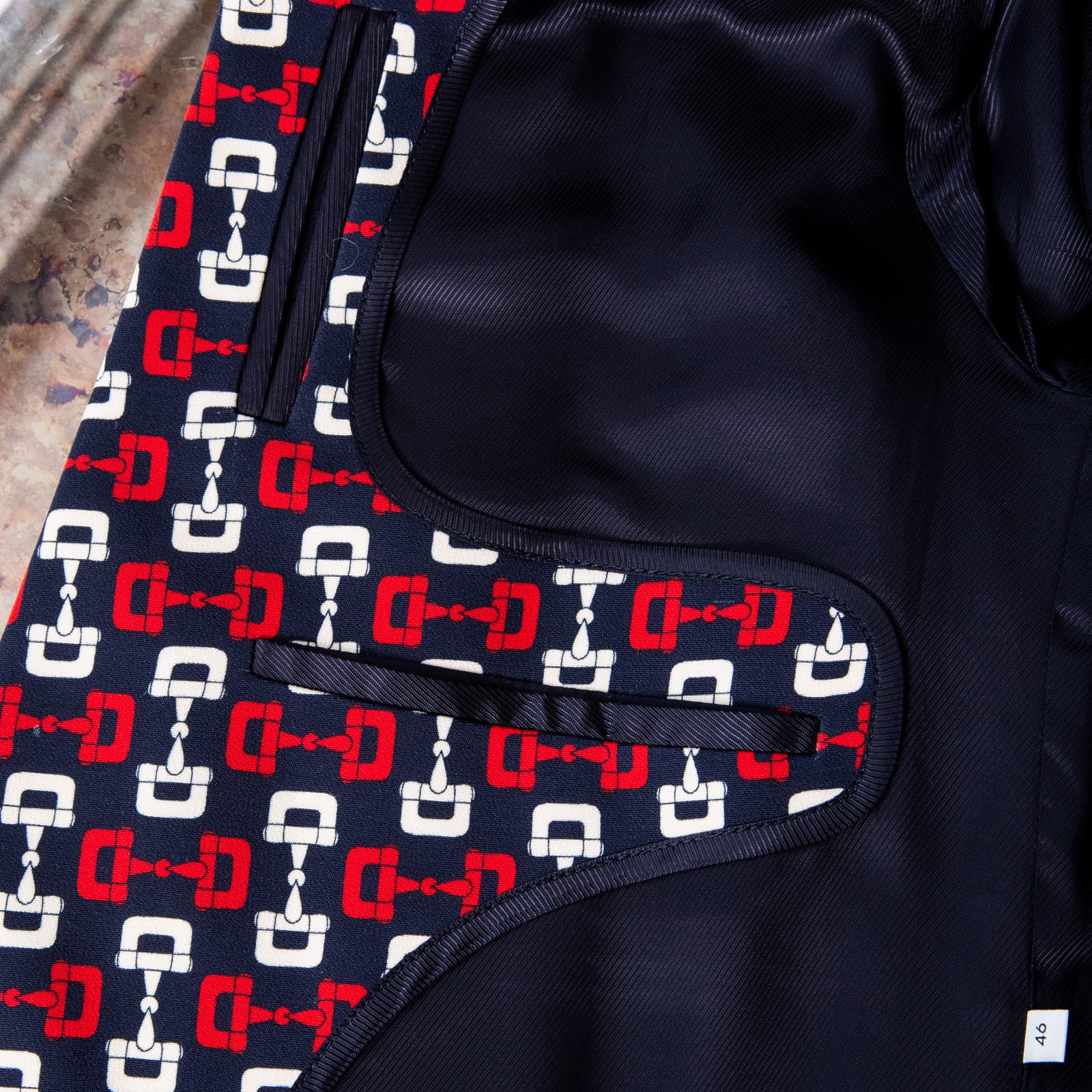 Gucci Red Horsebit Print Jacket - Image 8 of 9
