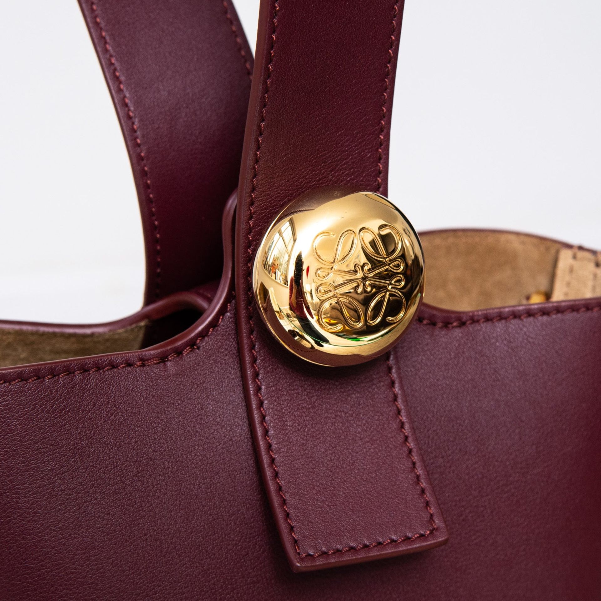 Loewe Burgundy Pebble Leather Bag - Image 2 of 8