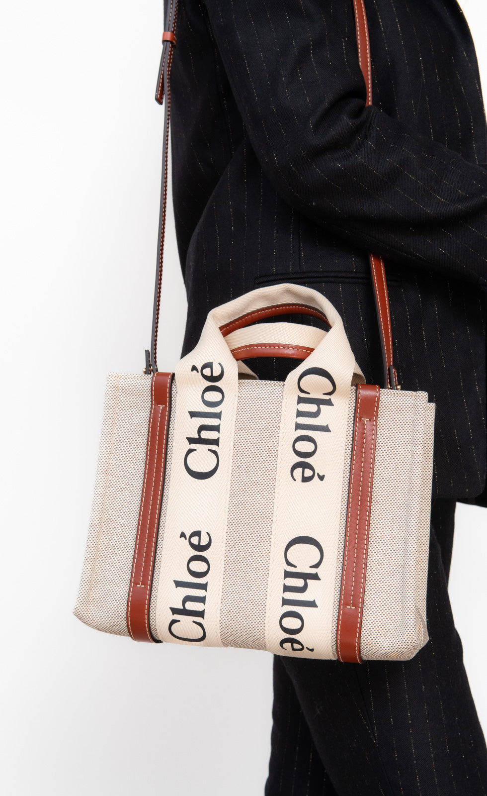Chloe Woody Small Linen Crossbody Bag - Image 3 of 8