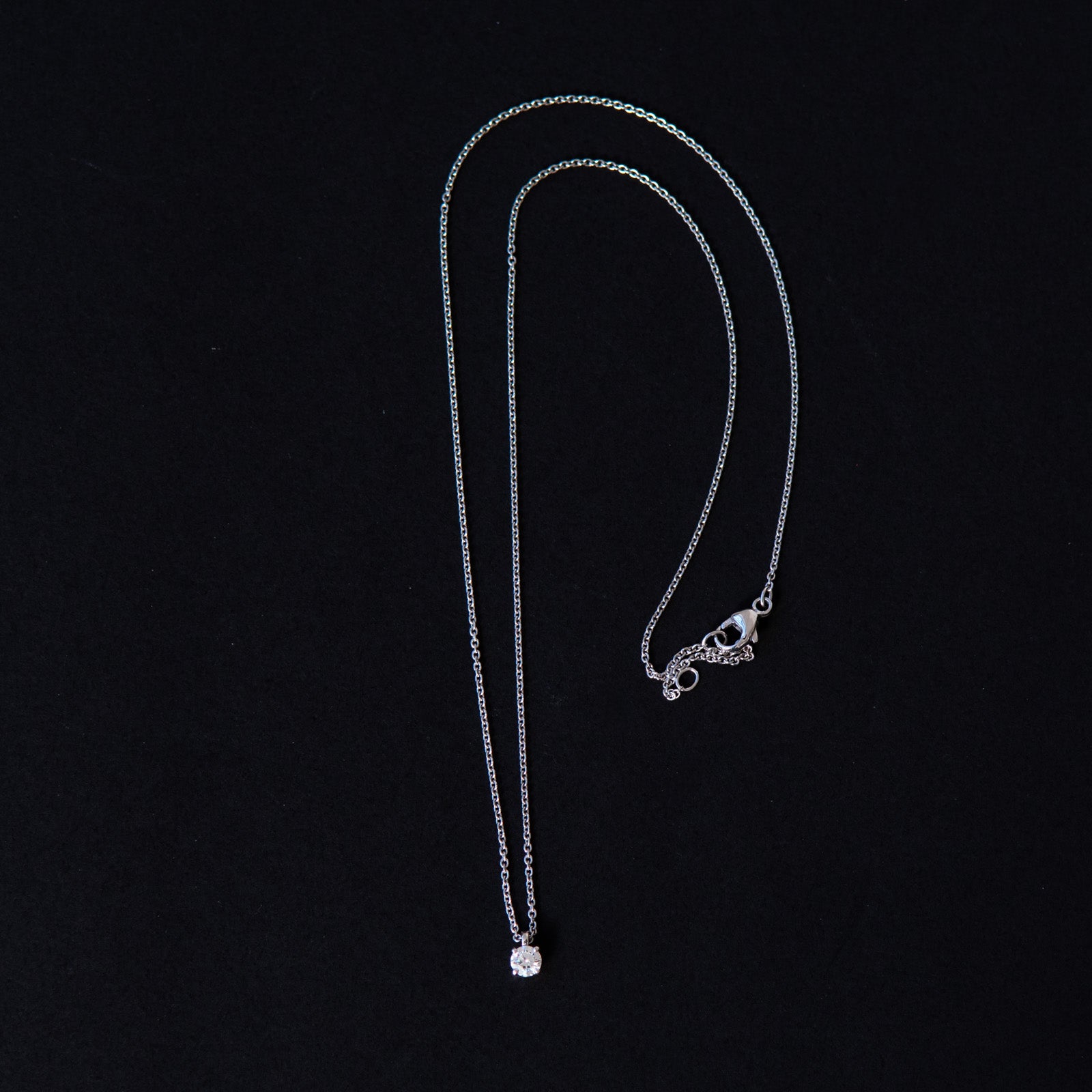 De Beers Classic Round Diamond Pendant Necklace - Image 2 of 6