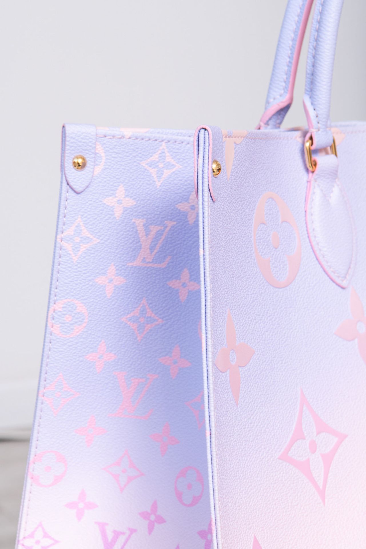 Louis Vuitton Limited Edition On The Go Sunrise Pastel Tote Bag - Image 15 of 15