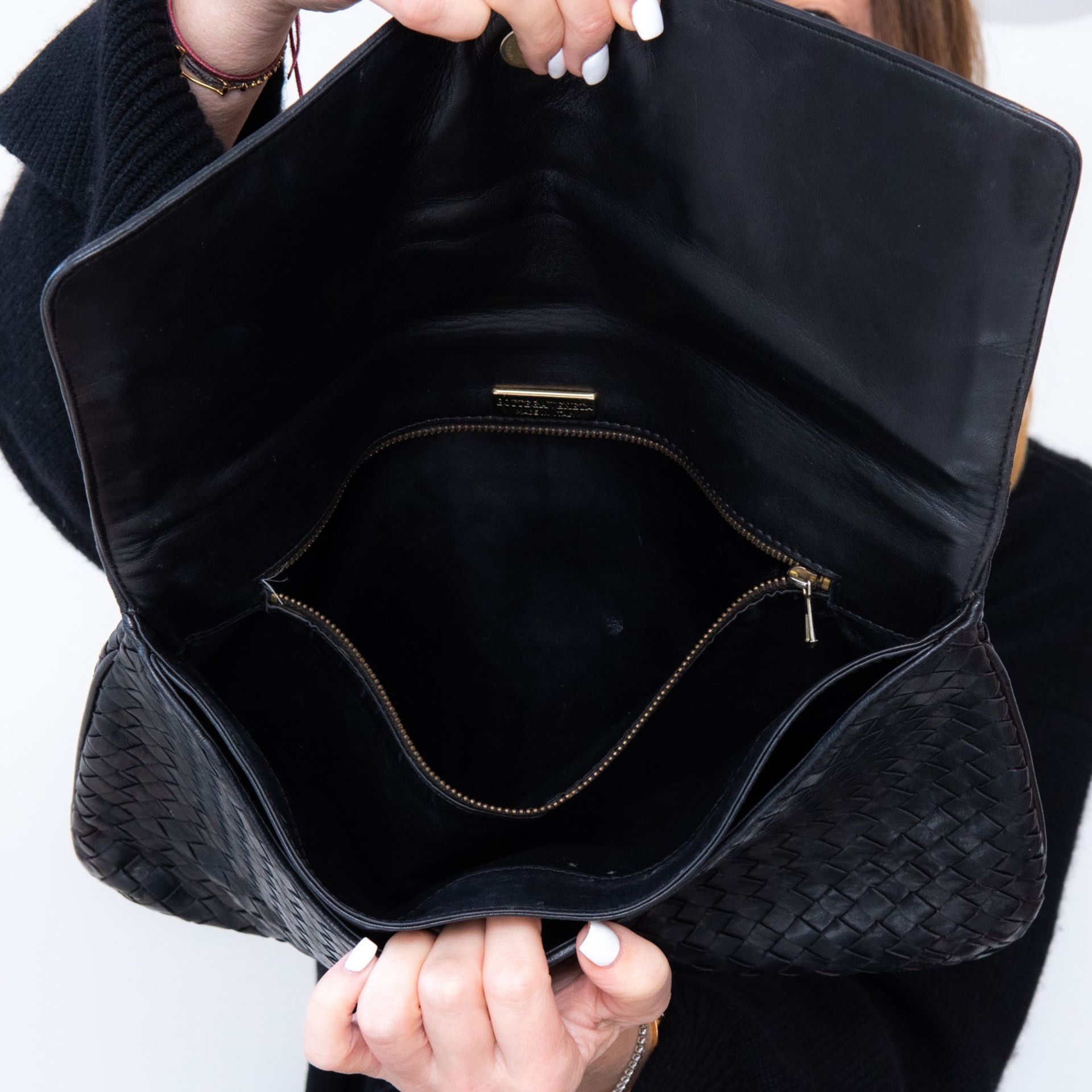 Bottega Veneta Black Leather Clutch Bag - Image 6 of 6