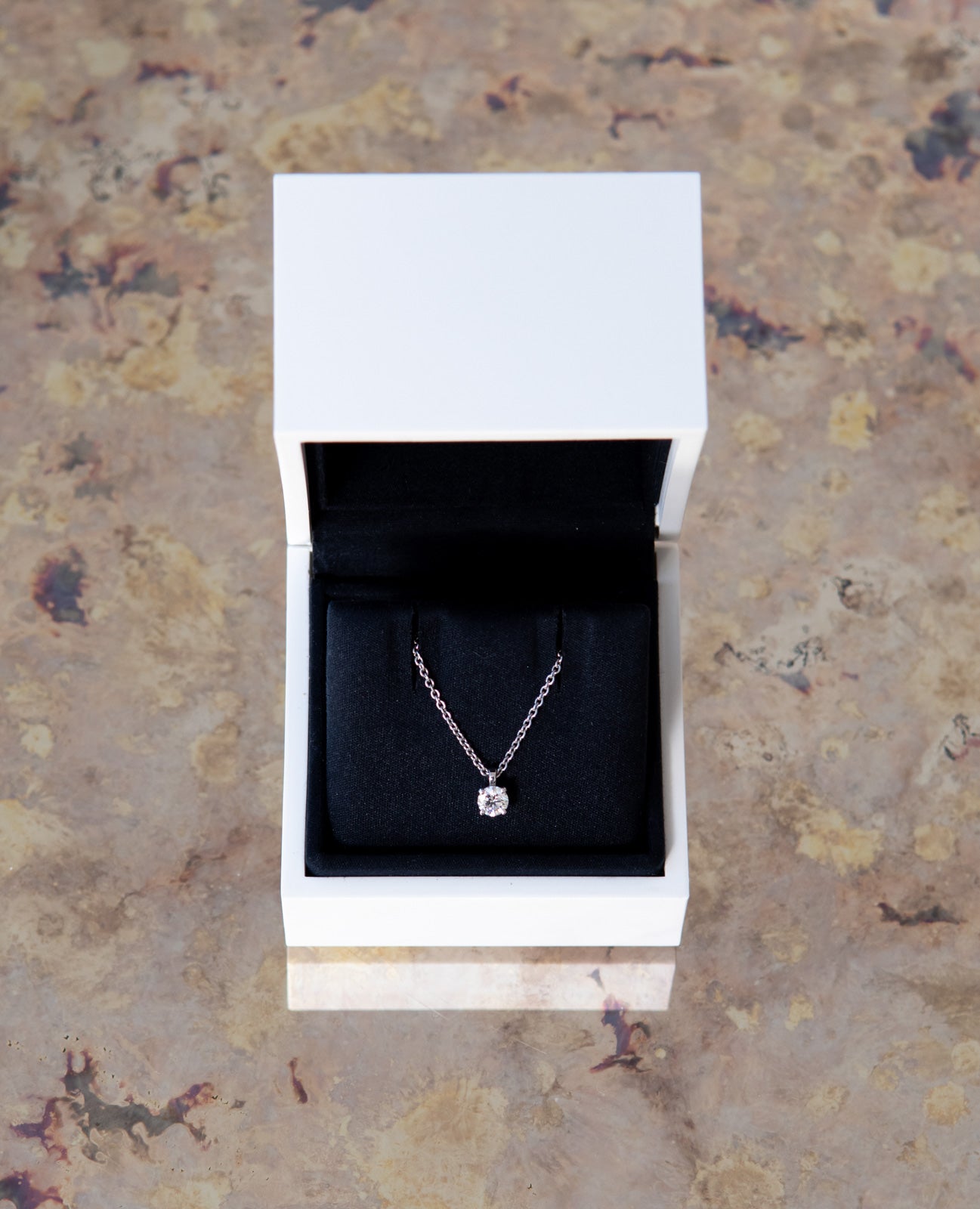 De Beers Classic Round Diamond Pendant Necklace - Image 6 of 6