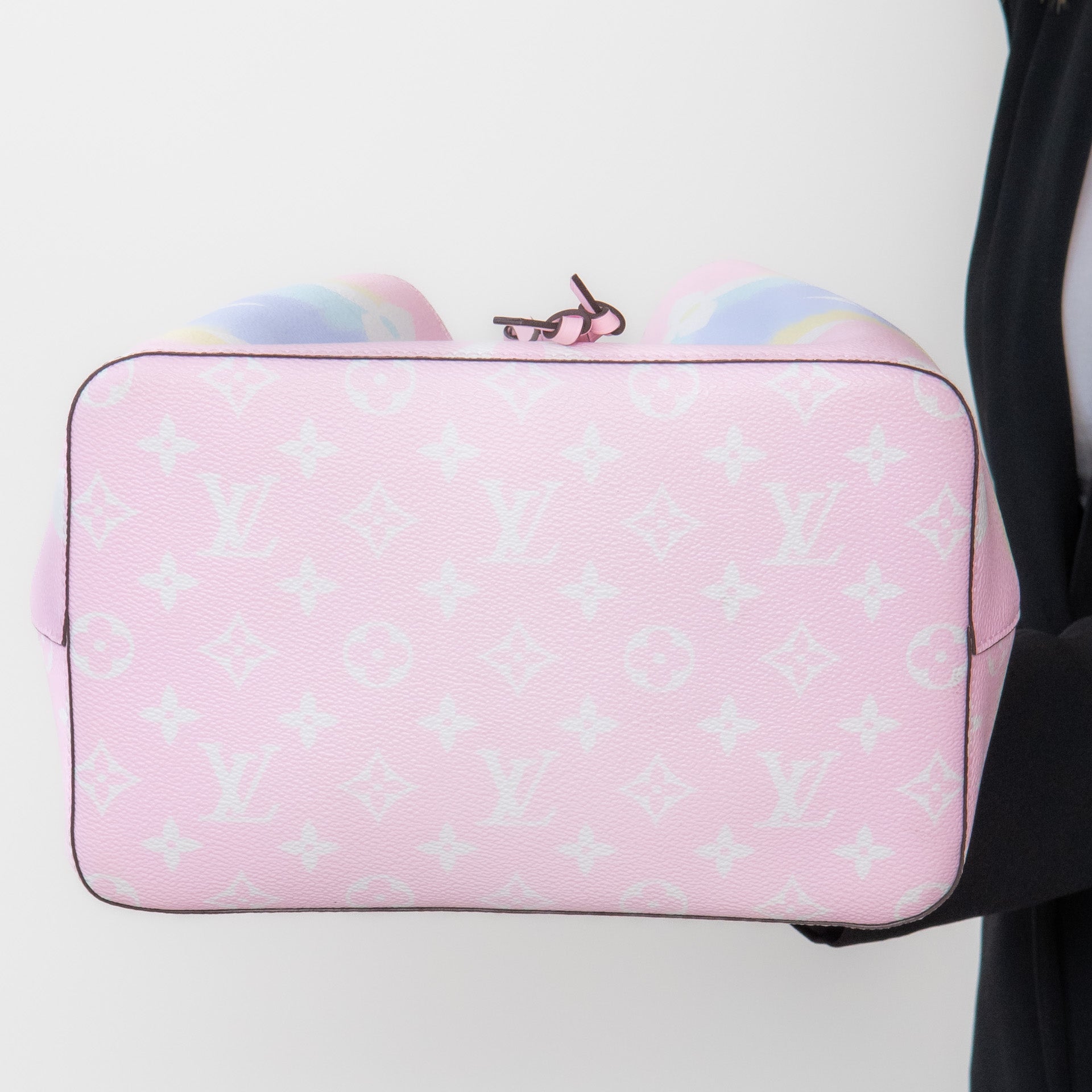 Louis Vuitton Limited Edition Neo Noe Pastel Bag - Image 4 of 12
