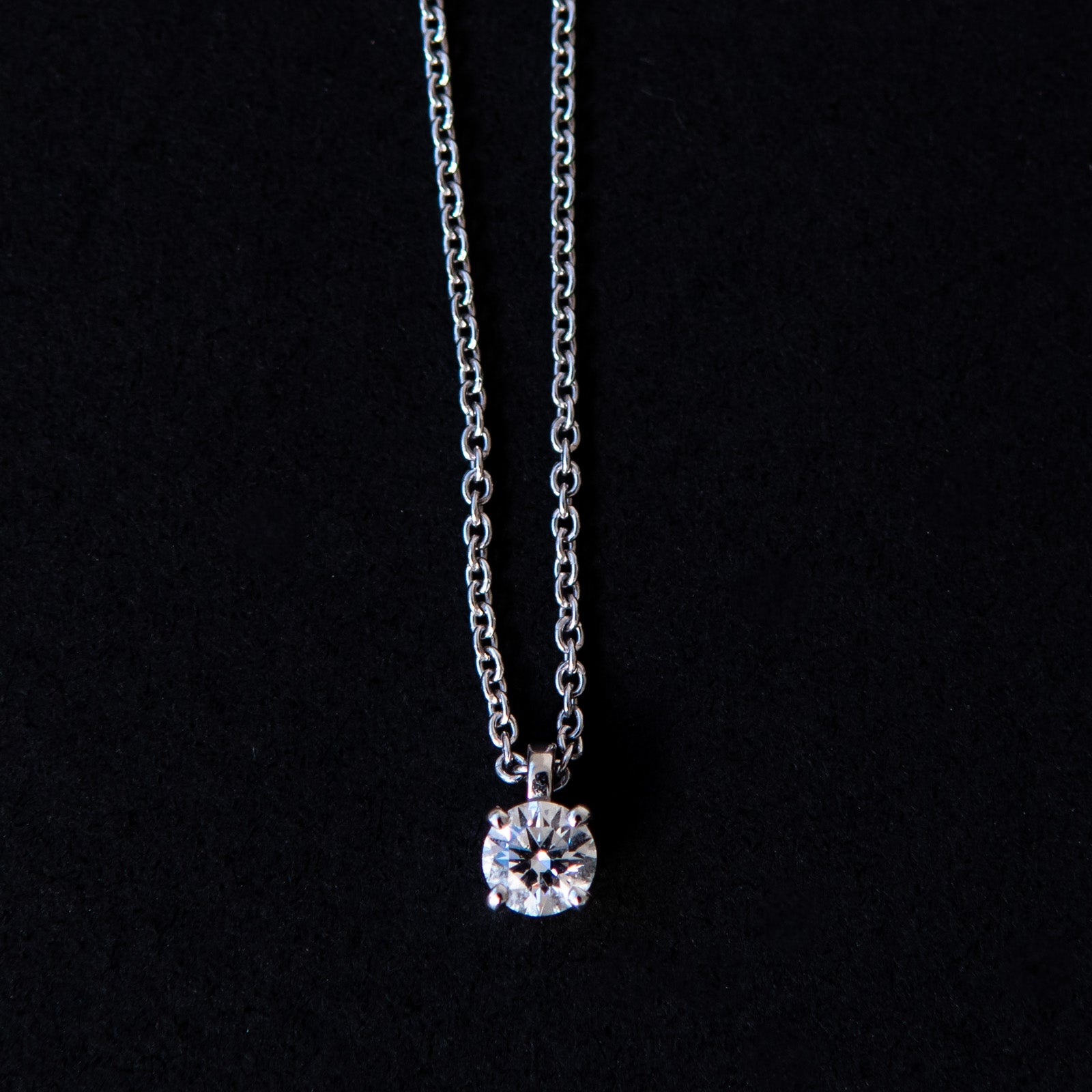 De Beers Classic Round Diamond Pendant Necklace - Image 3 of 6