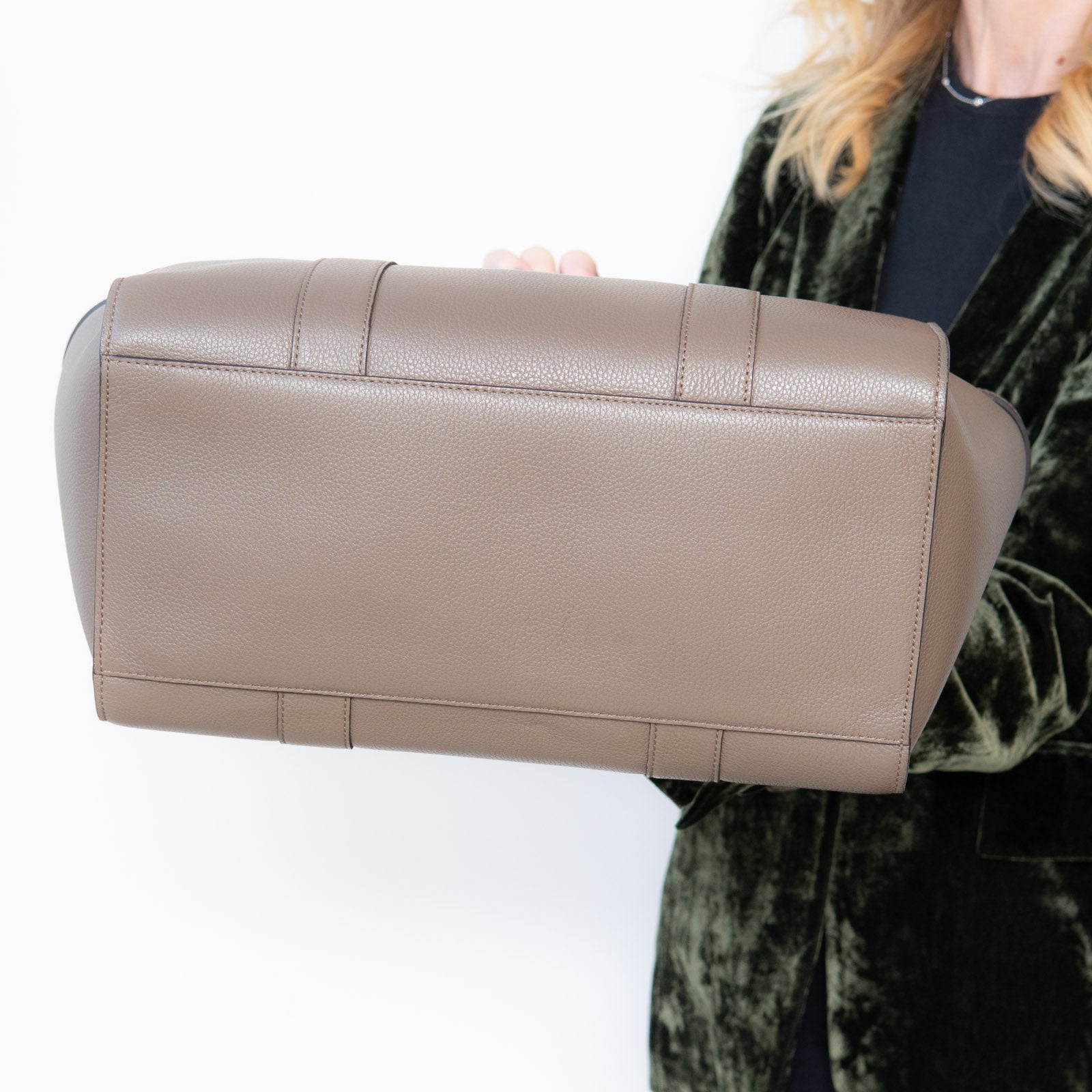 Mulberry Mushroom Zipped Bayswater Leather Bag - Image 6 of 10