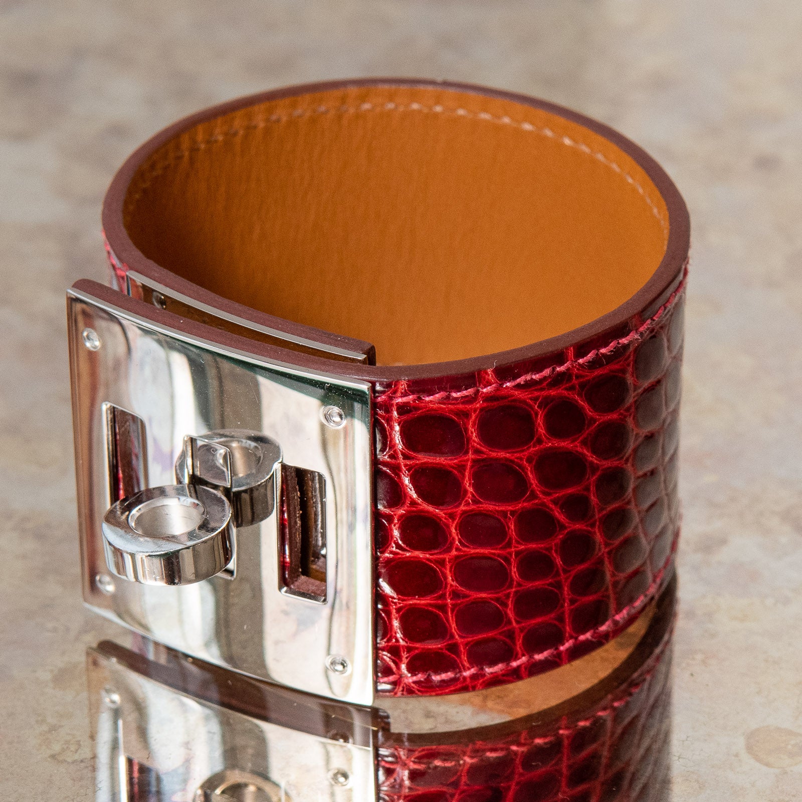 Hermes Kelly Dog Burgundy Bracelet - Image 4 of 6