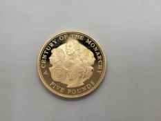 A Queen Elizabeth II 2001 Guernsey Proof 5 Pound Coin Edition Limit 200 22ct 39.9g