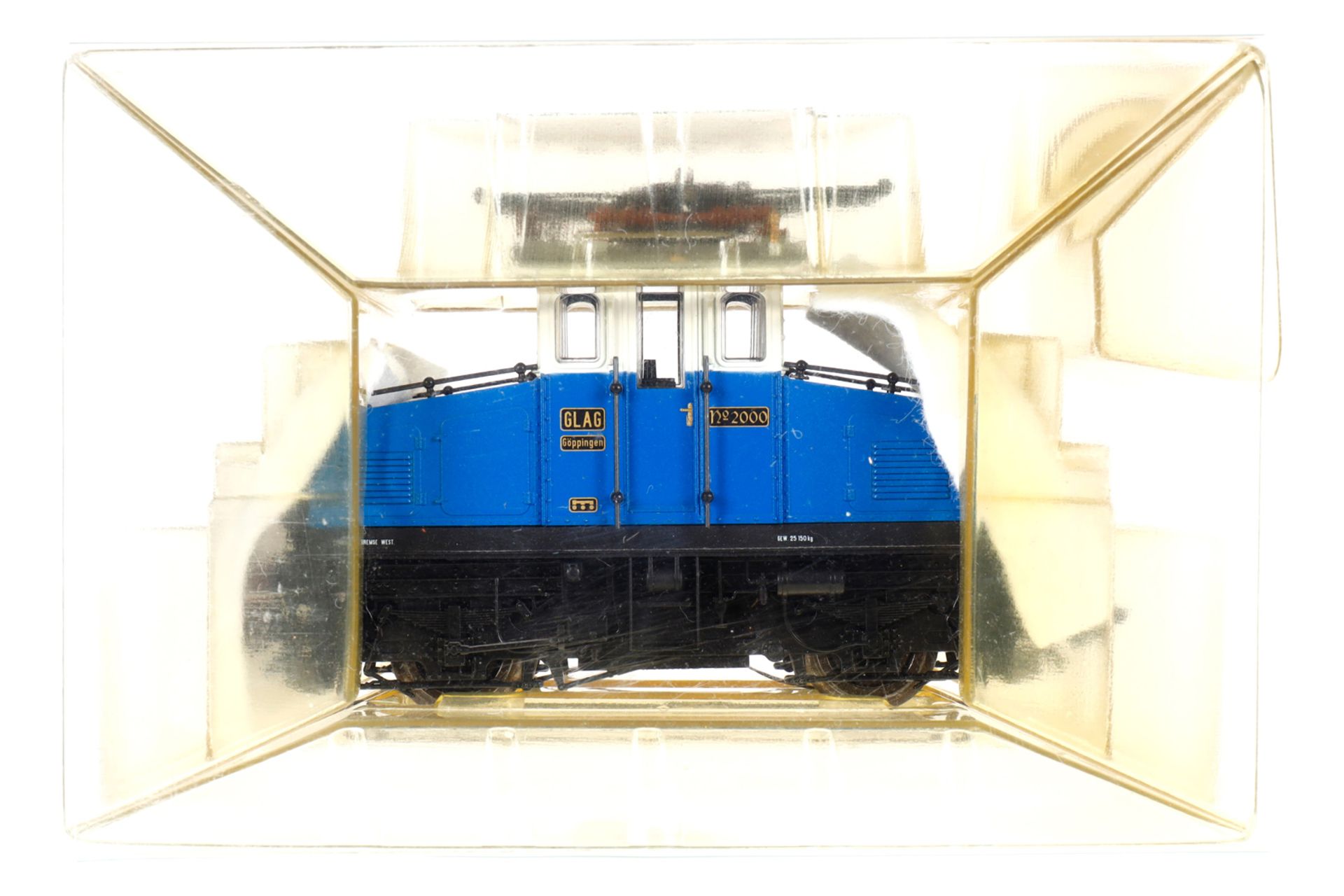 Märklin E-Lok ”2000”, Spur H0, weiß/blau, Alterungsspuren, in Teilverpackung, sonst Z 2