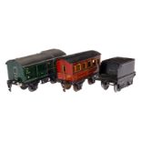 2 versch. Märklin Wagen und 1 Tender, Spur 0, CL, Z 4