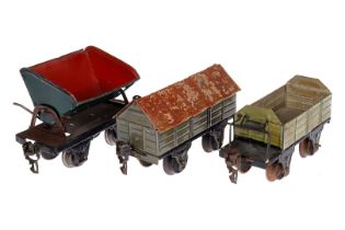3 Märklin Güterwagen, Spur 0, HL, LS und stark gealterter Lack, L 11, Z 3