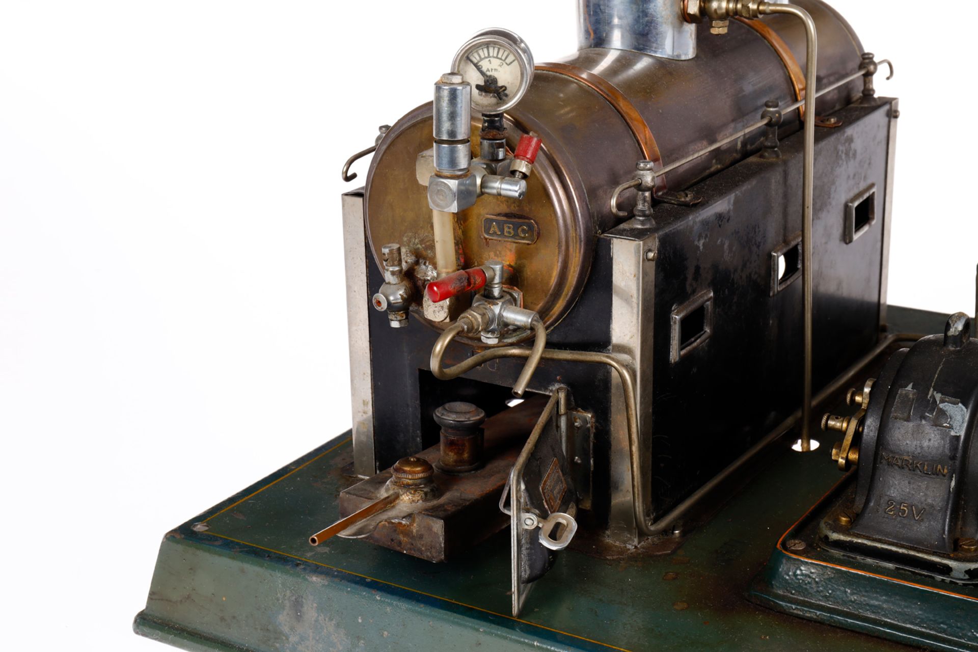 Märklin Dampfmaschine, liegender Messingkessel, KD 8, mit Brenner, Armaturen, feststehendem - Image 2 of 4
