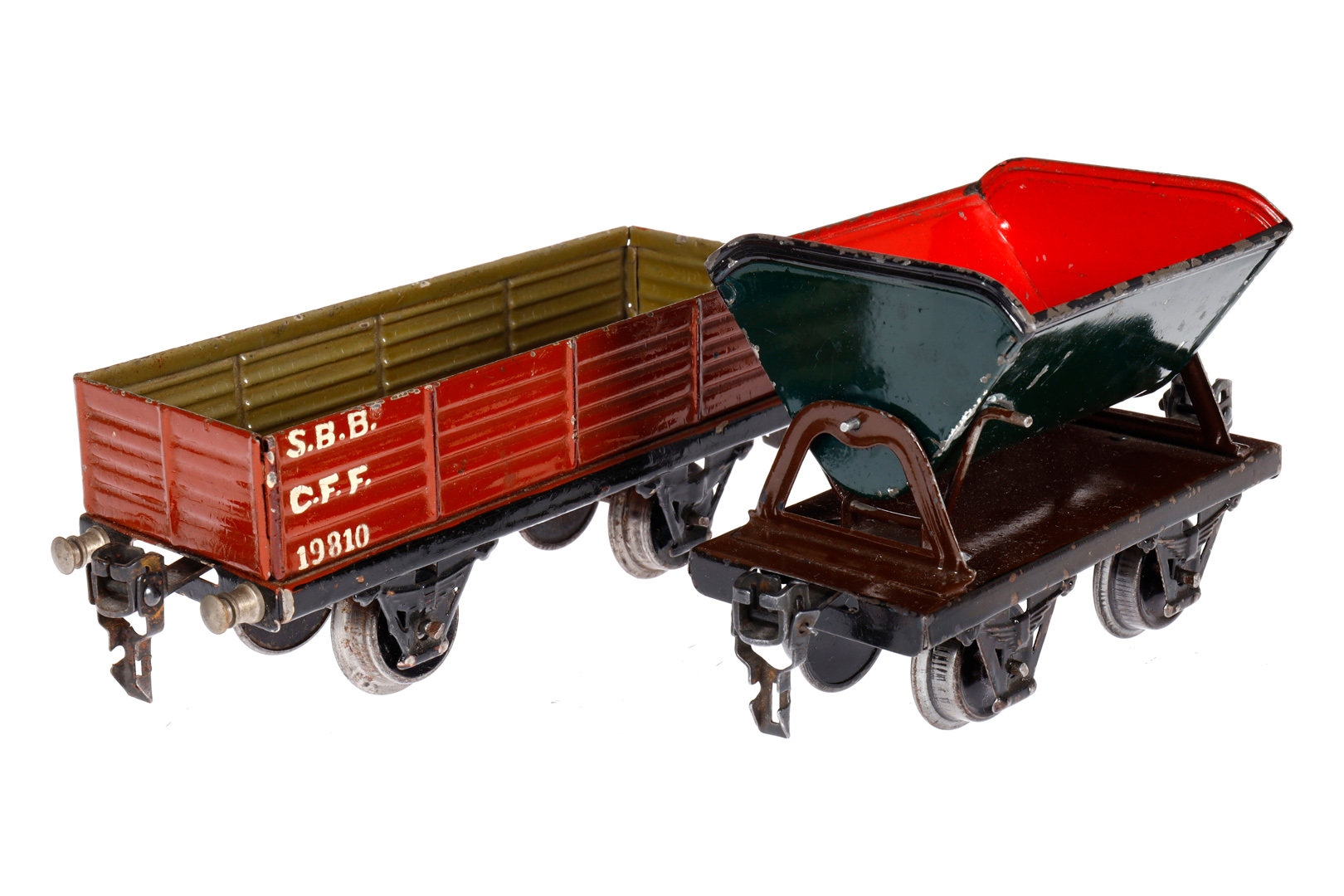 2 Märklin Güterwagen 1972 und 1981, Spur 0, HL, LS und gealterter Lack, L 11 und 16,5, Z 3