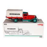 Märklin Replik-Lieferwagen 1992, rot/grün, mit Zertifikat, ohne Schlüssel, Alterungsspuren, L 40,