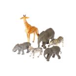 Konv. Elastolin/Lineol Tiere, Masse, HL, darunter Elefanten, Giraffe und Zebras, LS, Z 3