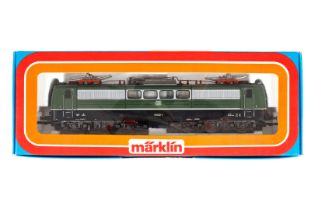 Märklin E-Lok ”151 022-1” 3057, Spur H0, grün/schwarz, Alterungsspuren, im leicht besch. OK, Z 2