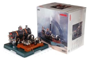 Märklin Replik-Dampfmaschine 16051, HL, mit Zertifikat, dazu Schlot und Manometer, restliches