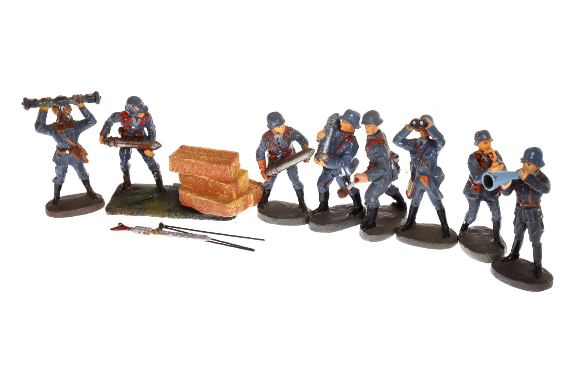 8 Elastolin/Lineol Soldaten, Masse, HL, in blauer Uniform, LS, Z 3