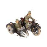 Motorrad mit Beiwagen und 2 Figuren, Blech/Masse, HL, LS, L 10,5, tw besch., Z 3