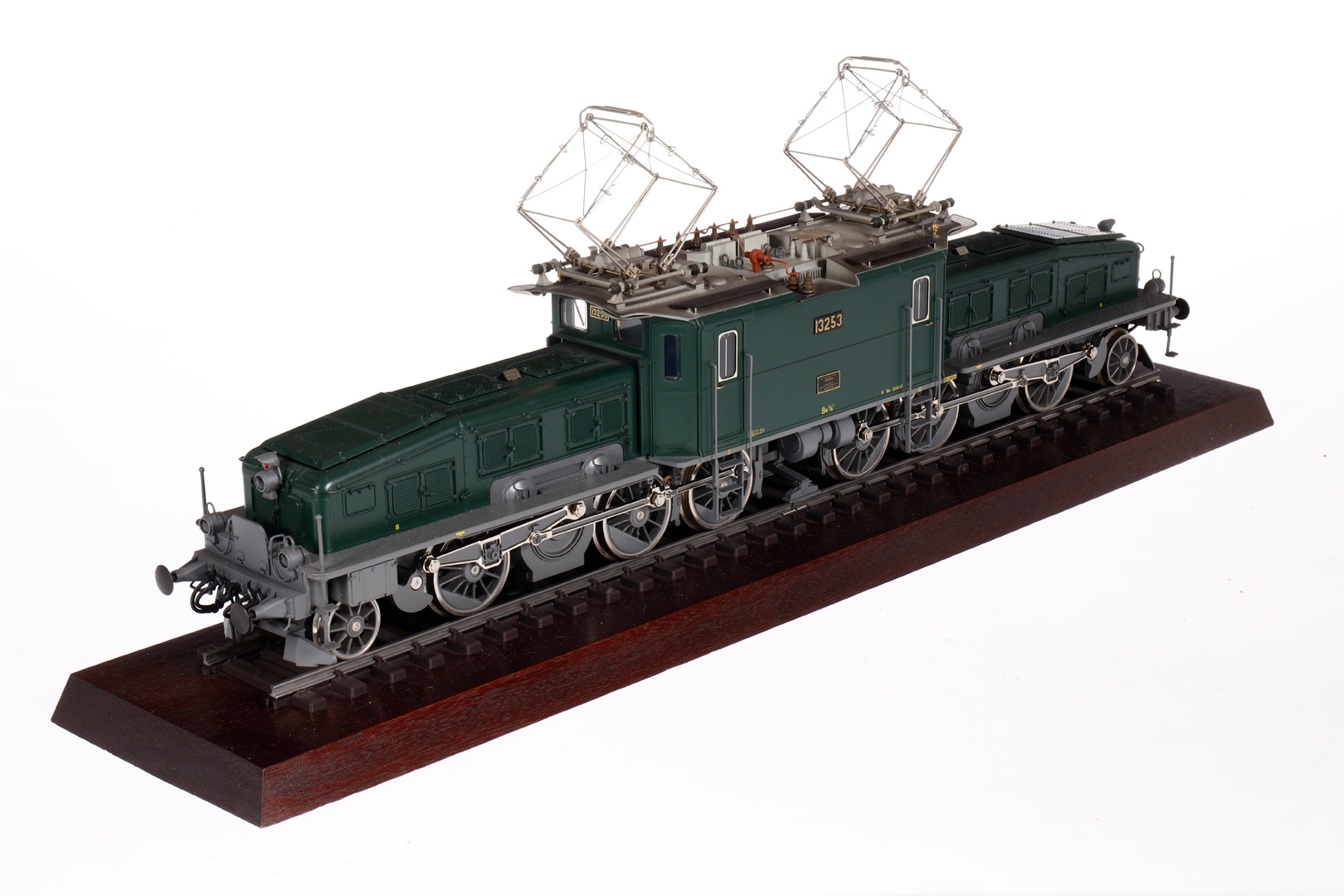 Märklin Krokodil ”13253” 5758, Spur 1, elektr., grün, auf Sockel, Alterungsspuren, Z 2-3 - Image 3 of 3